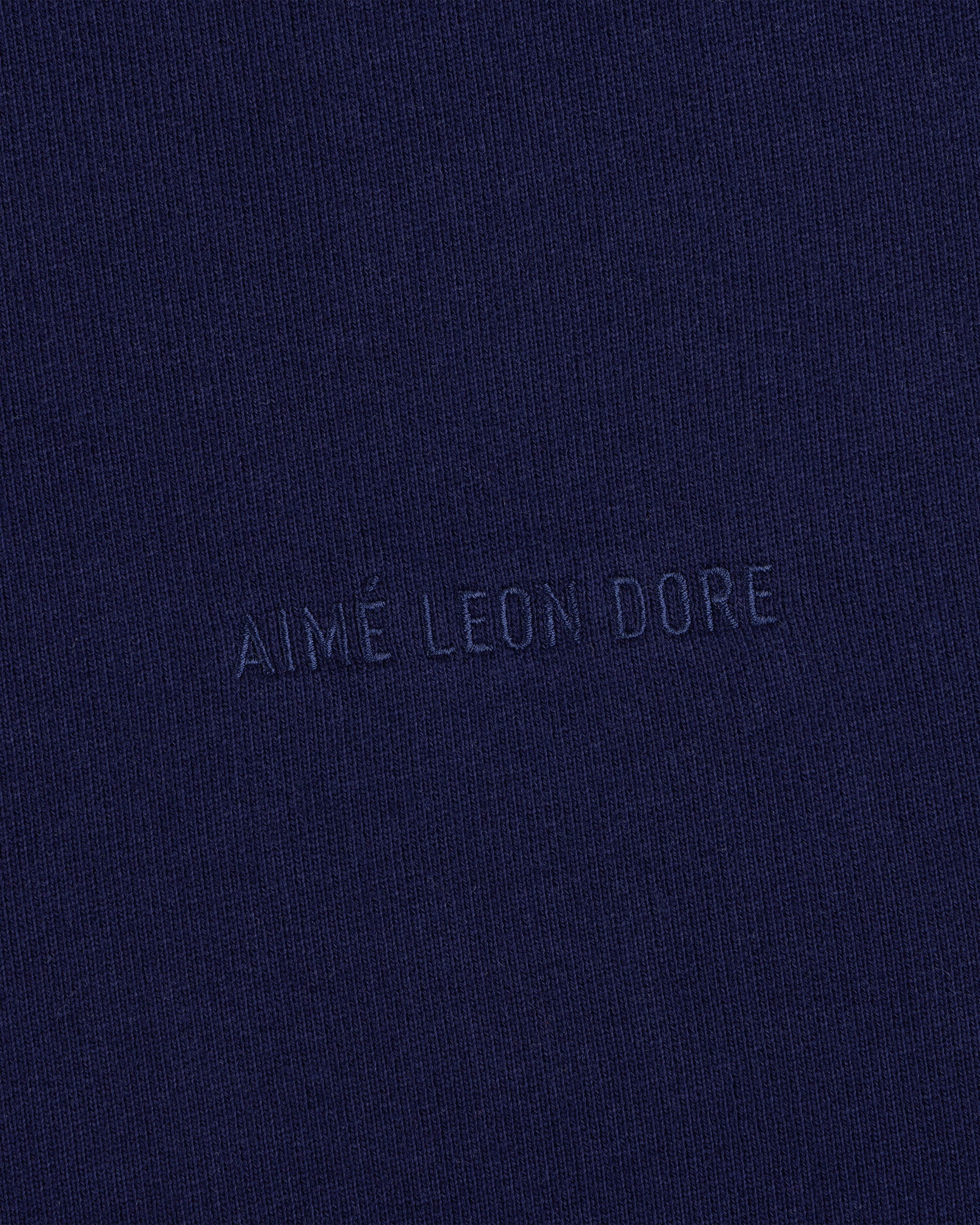 aim-leon-dore-tonal-logo-crewneck-sweatshirt-navy image 5