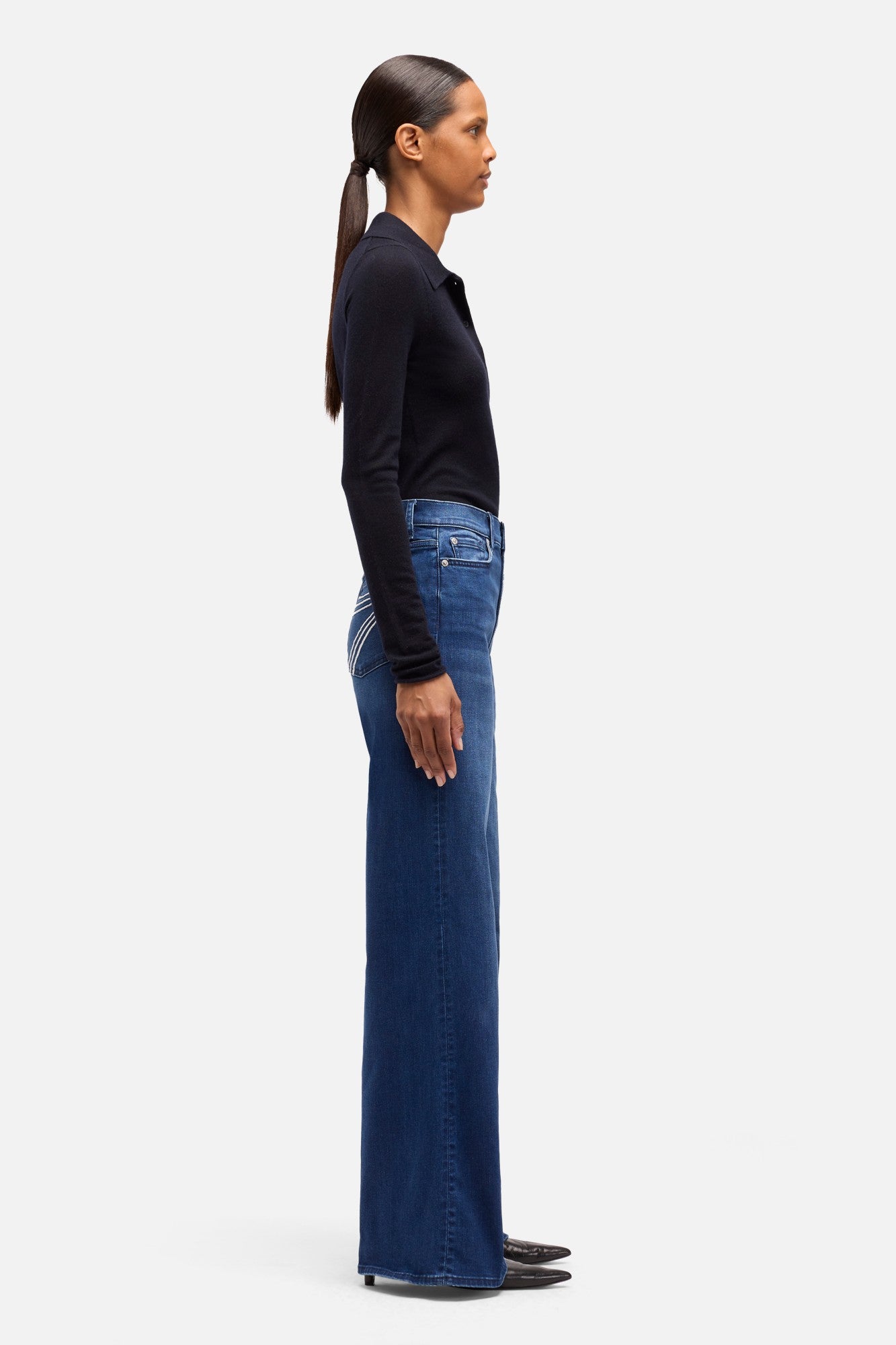 7-for-all-mankind-slim-illusion-ultra-high-rise-jean-crater image 6