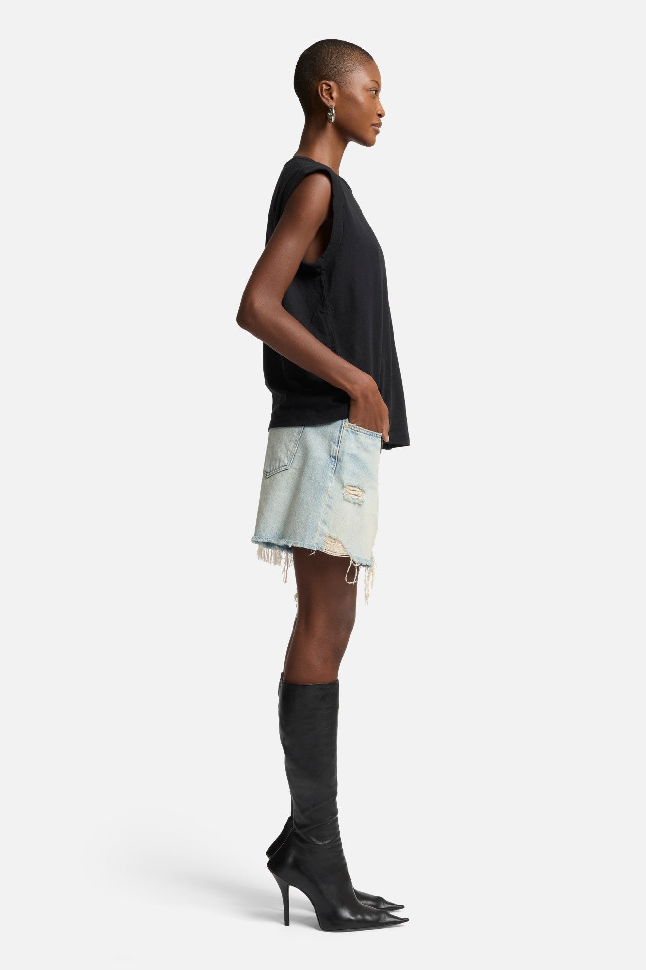7-for-all-mankind-linen-blend-muscle-tee-black-rmelloses-top image 6