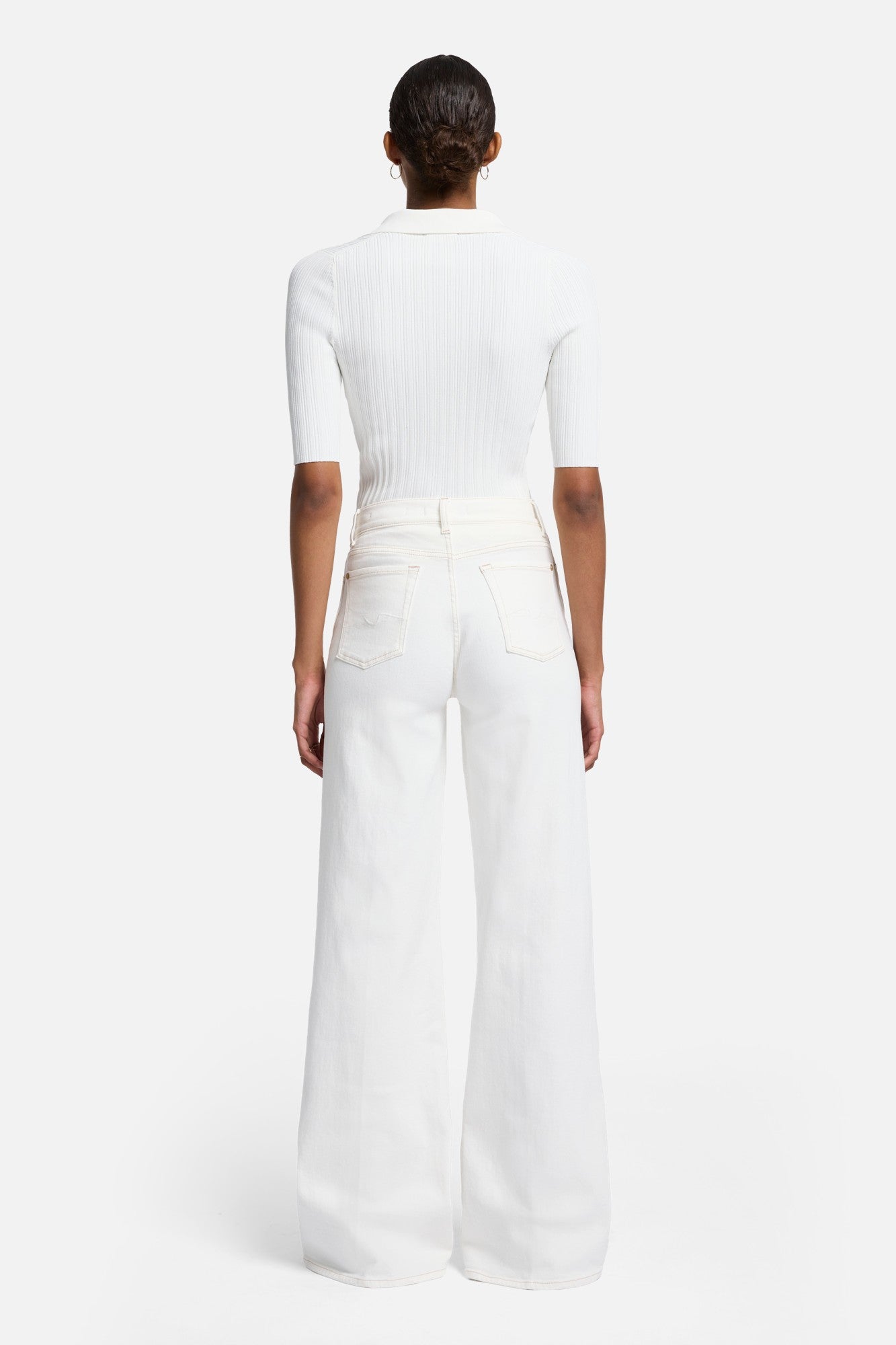 7-for-all-mankind-luxe-vintage-lotta-sugar-white-jeans image 5