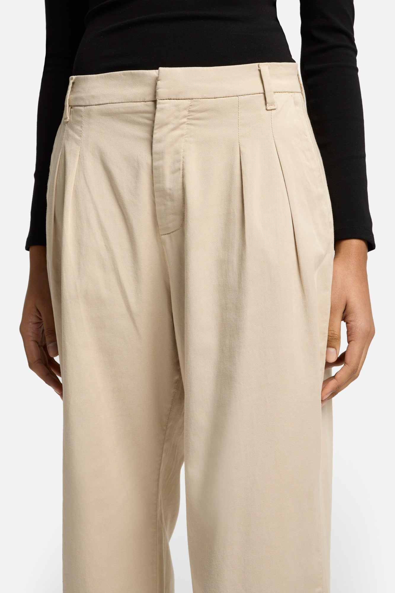 7-for-all-mankind-pleated-chino-cold-brew-damen image 7