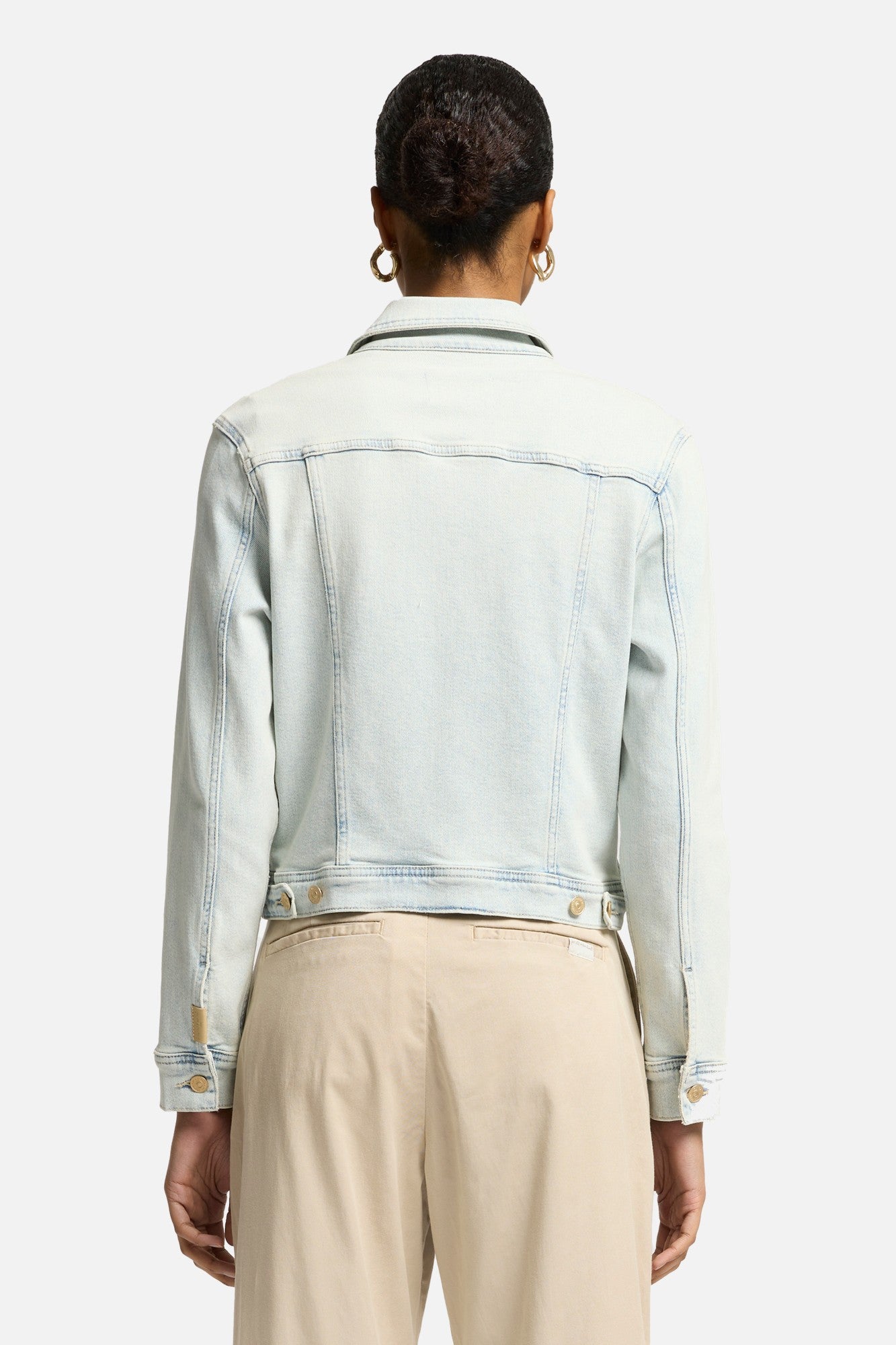 7-for-all-mankind-luxe-vintage-trucker-jeansjacke-in-maui image 5