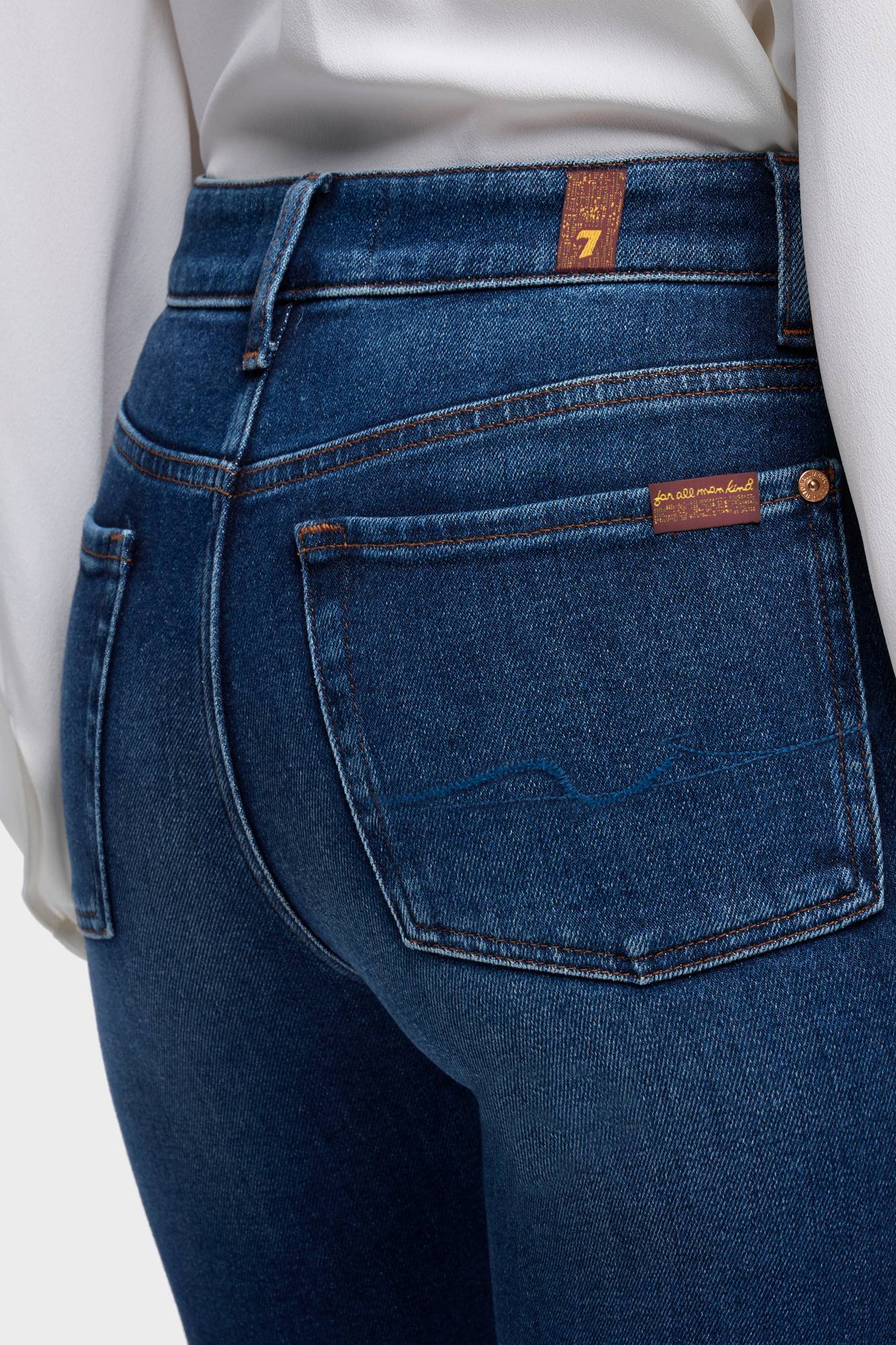 7-for-all-mankind-leggy-bootcut-jeans-slim-illusion-current image 4