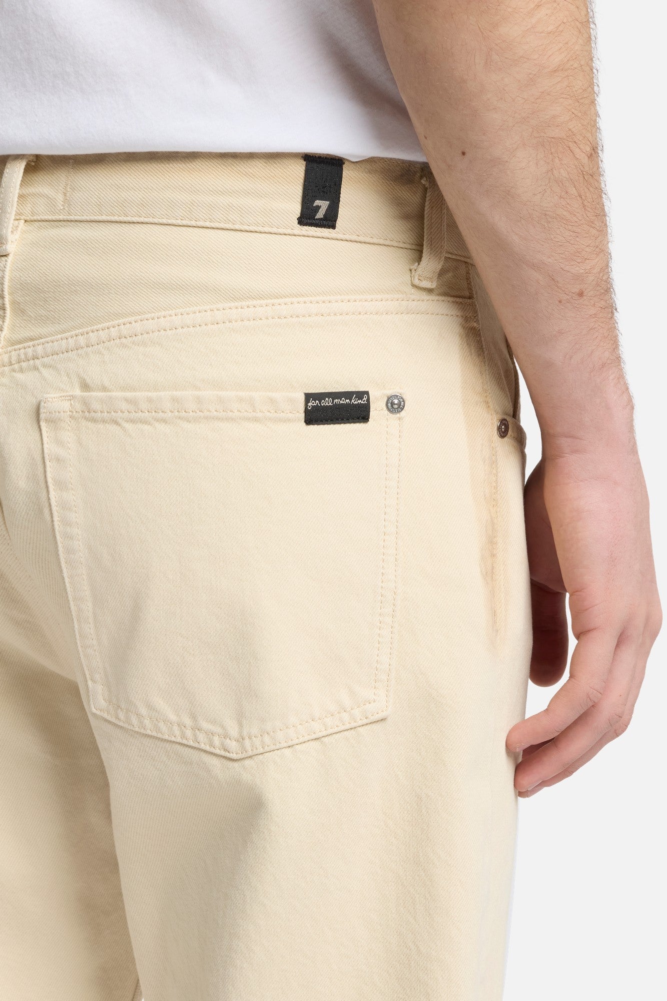 7-for-all-mankind-modern-straight-jeans-in-freehand image 4