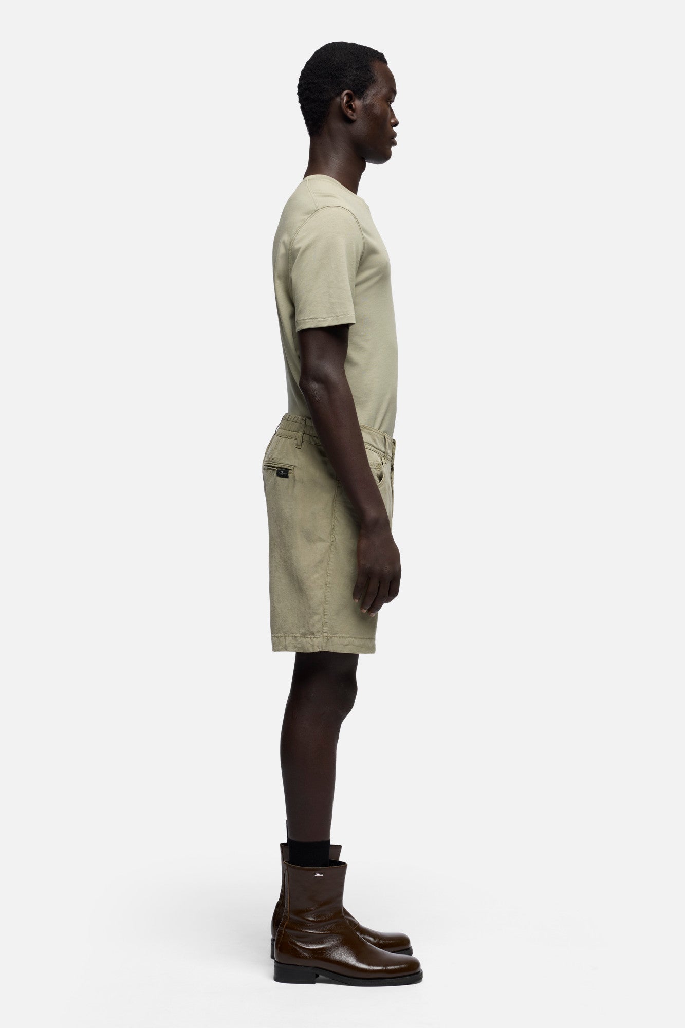7-for-all-mankind-hybrid-jogger-short-in-linen-blend-army-herren-jogger-shorts-m image 6