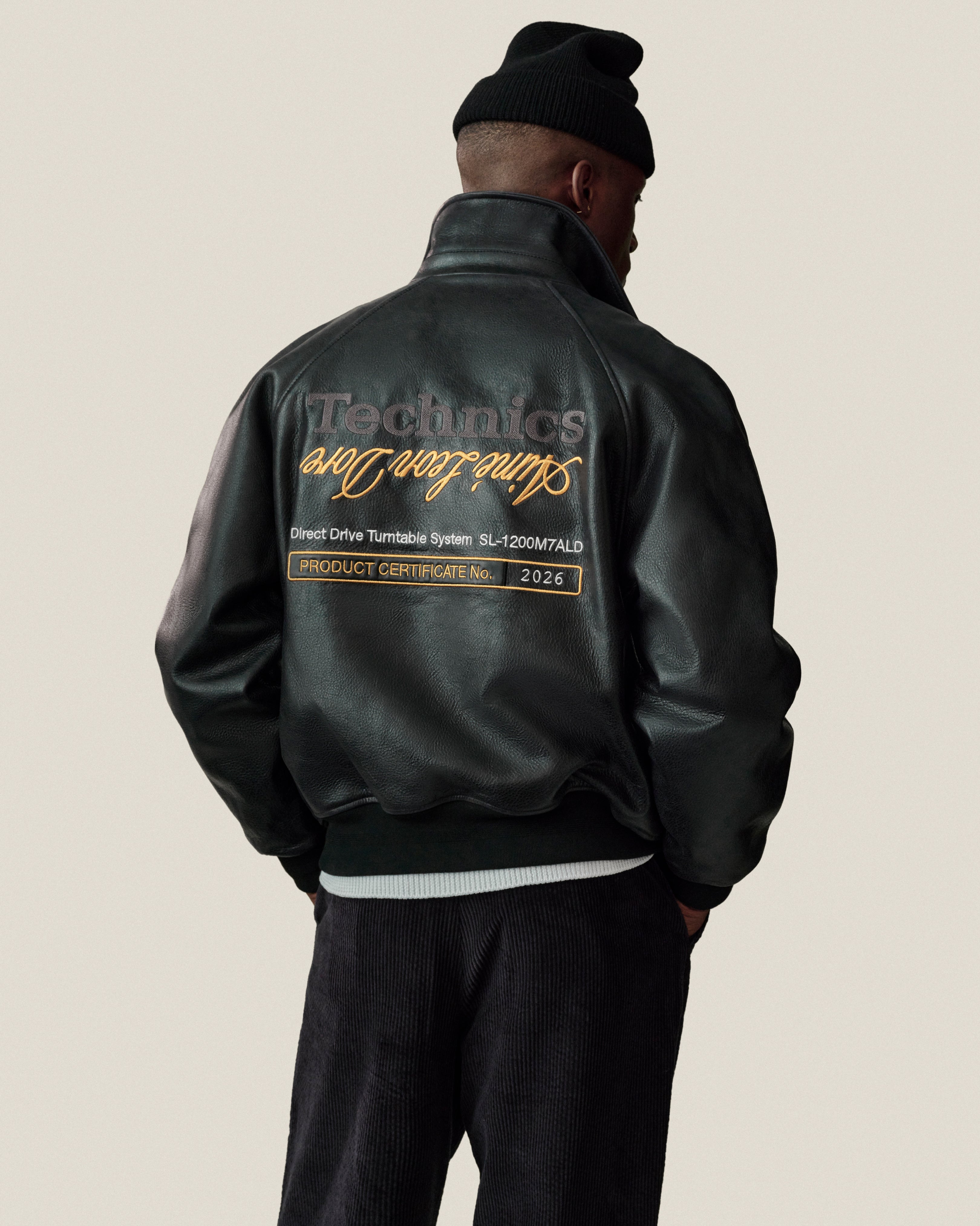 aim-leon-dore-x-technics-varsity-lederjacke-schwarz image 3