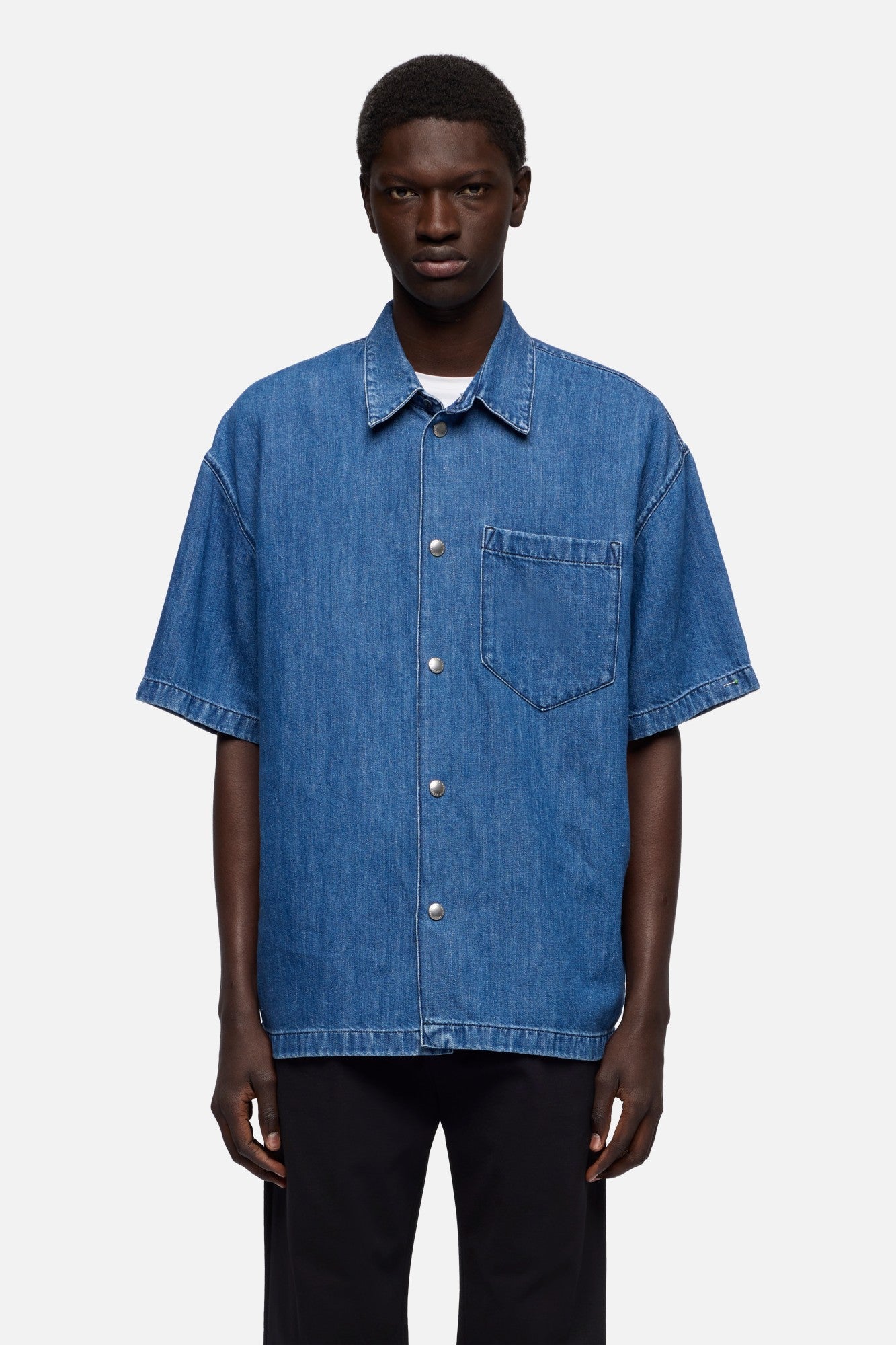 7-for-all-mankind-short-sleeve-denim-overshirt-indigo-linen-cloudbreak-herren image 3