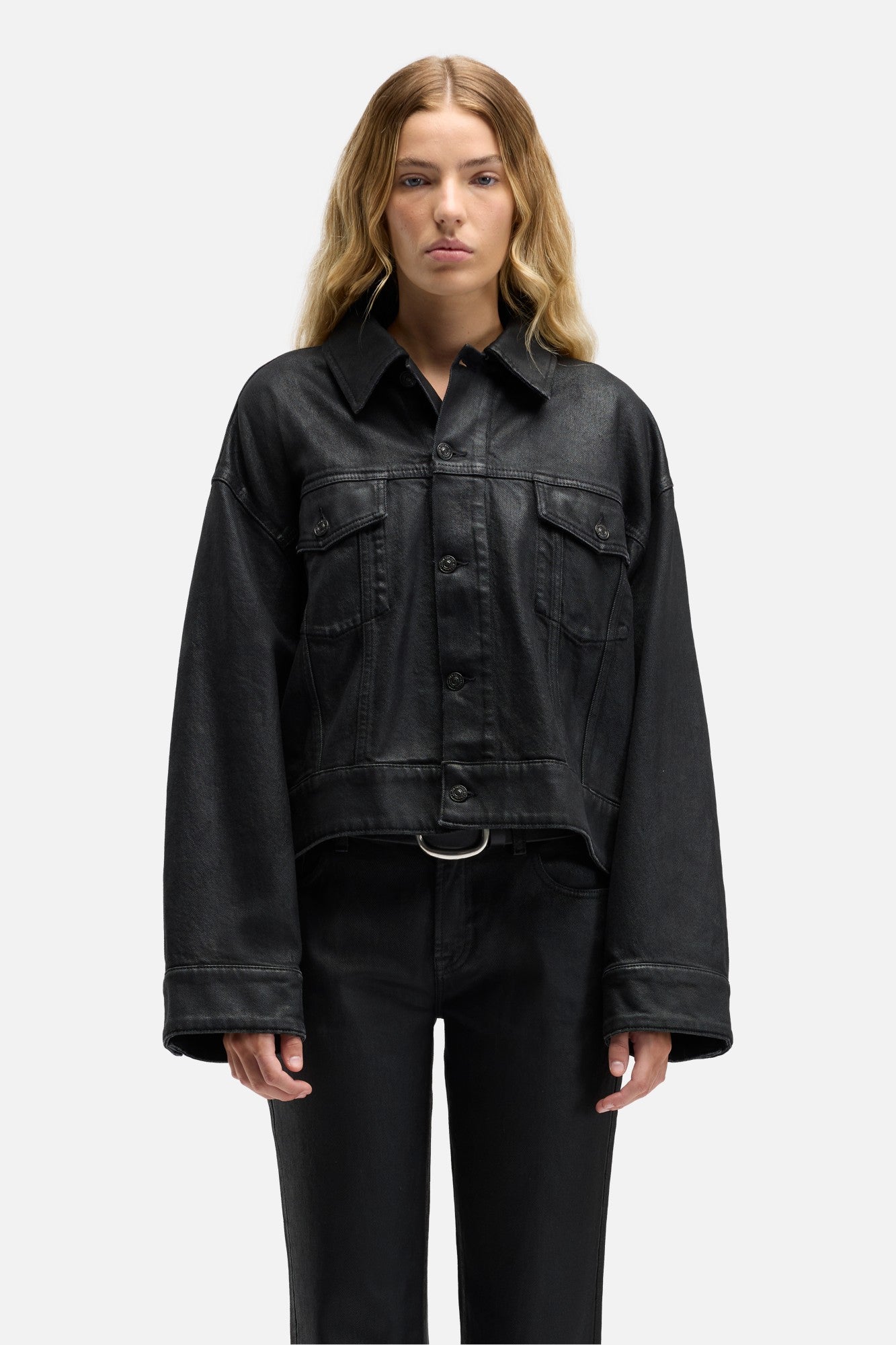 7-for-all-mankind-oli-cropped-trucker-jacket-coated-blackcat image 3