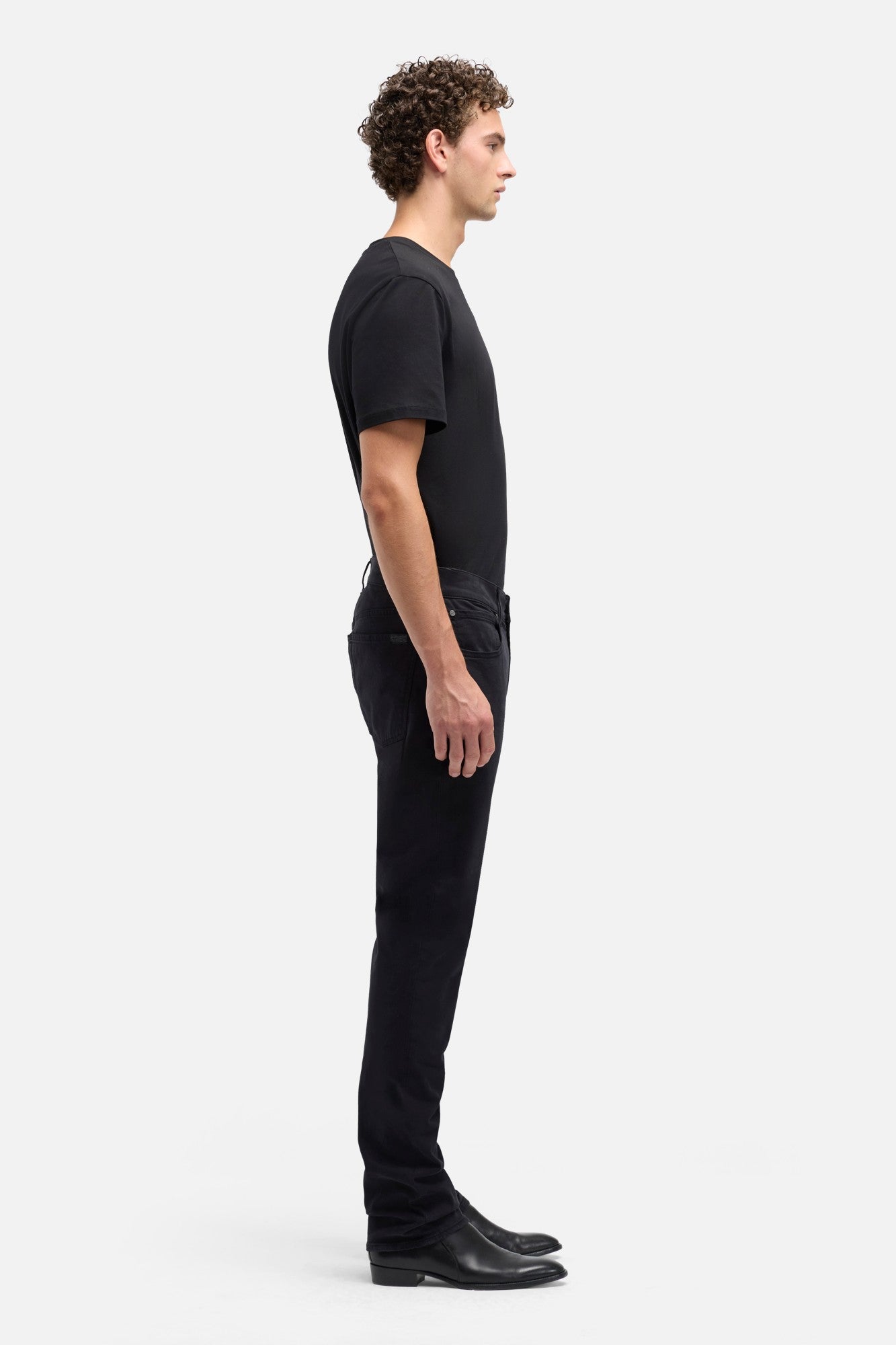 7-for-all-mankind-luxe-performance-sateen-the-straight-hose-in-black image 6