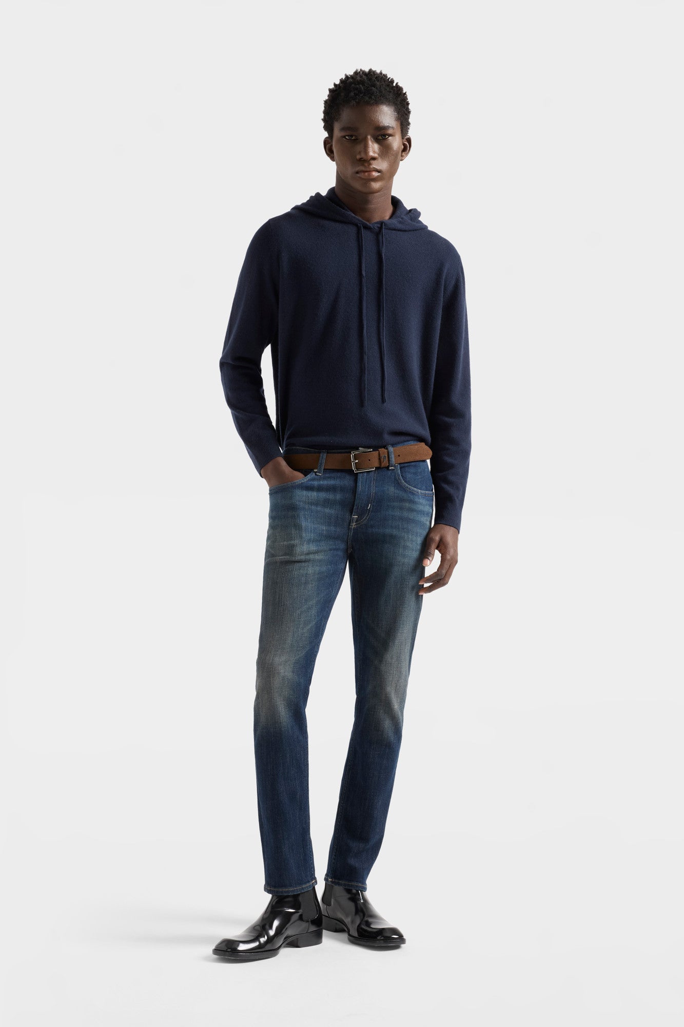 7-for-all-mankind-slimmy-tapered-jeans-luxe-vintage-saltbrush image 2