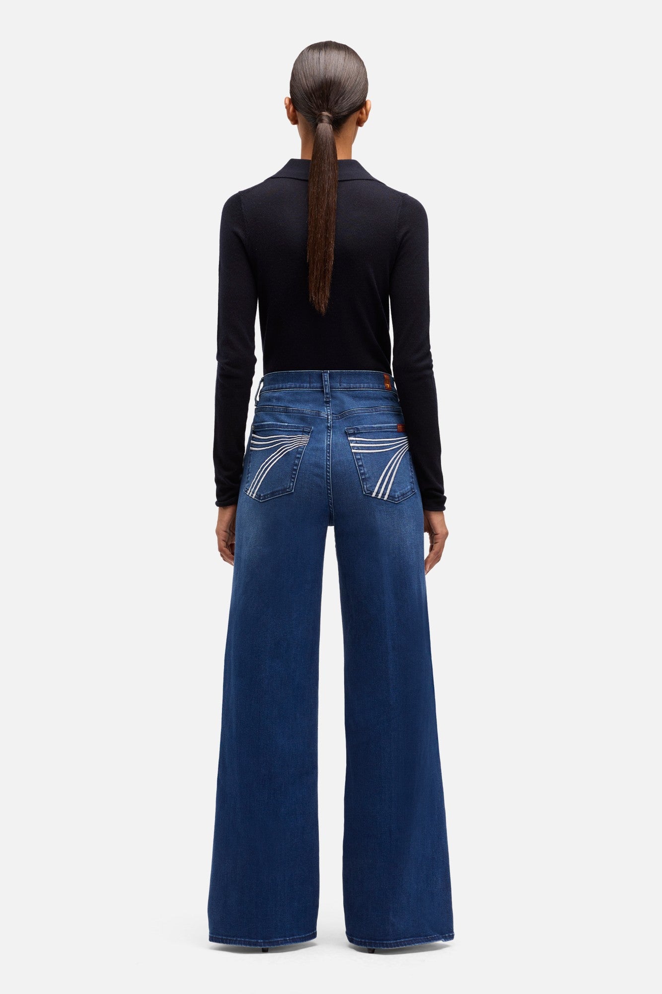 7-for-all-mankind-slim-illusion-ultra-high-rise-jean-crater image 5