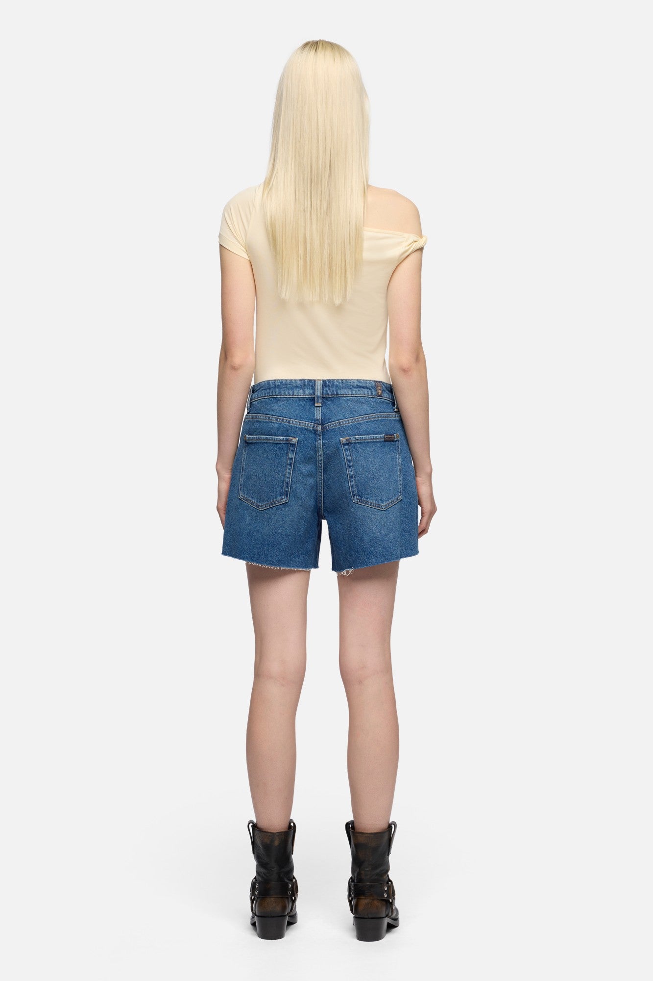 7-for-all-mankind-monroe-long-short-short-mankind-explorer image 5