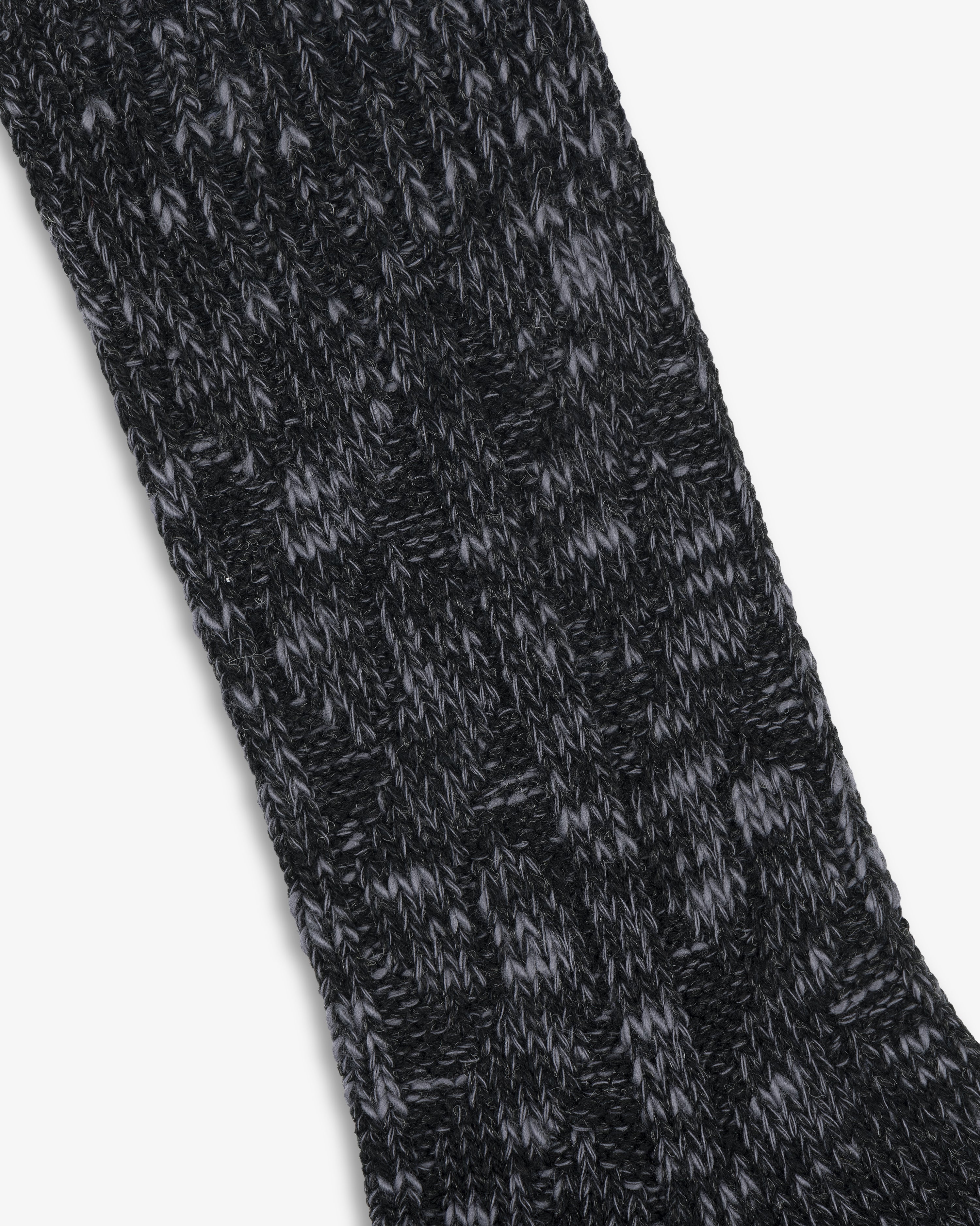 aim-leon-dore-cable-knit-hiking-sock-grey image 3