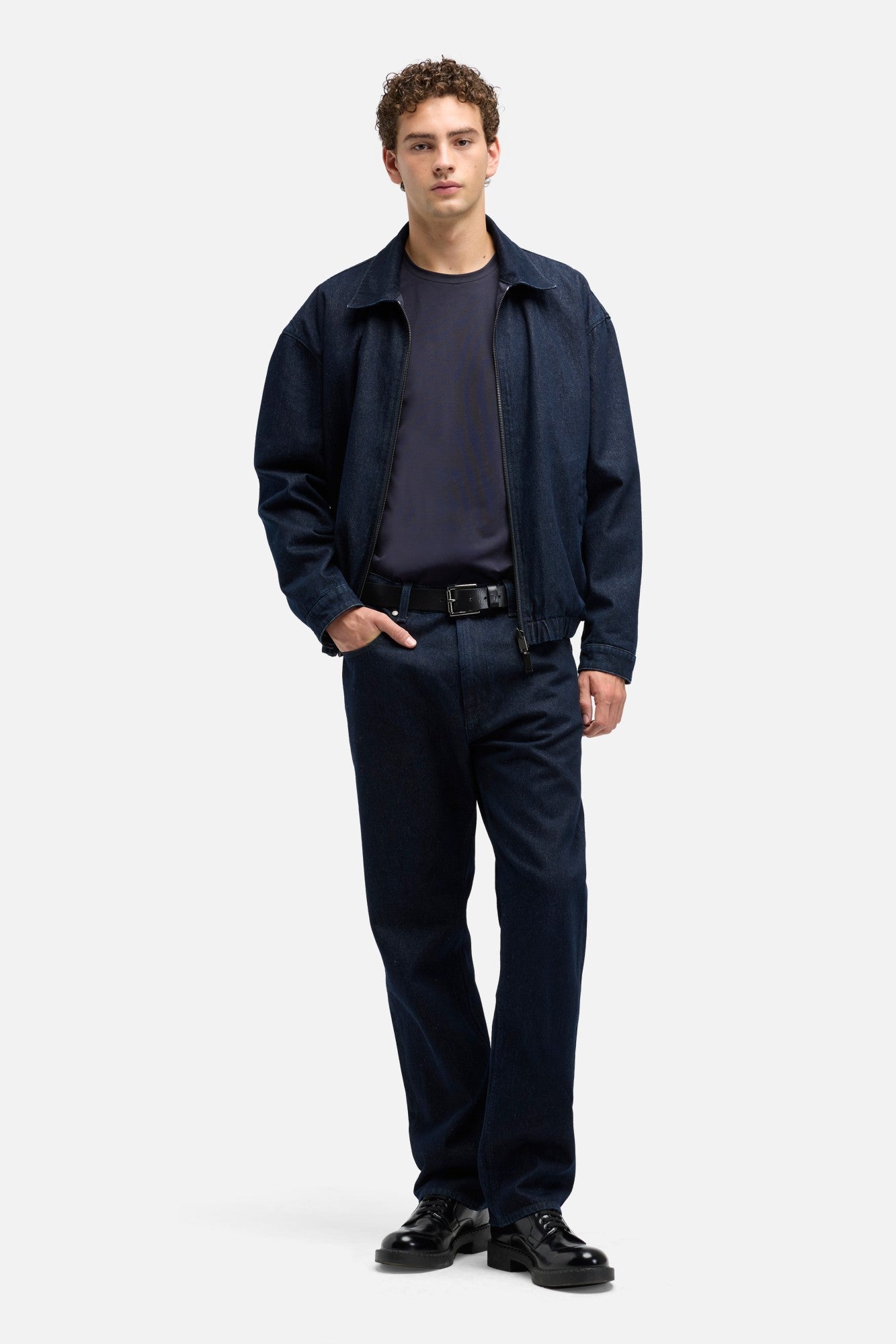 7-for-all-mankind-mankind-modern-straight-jeans-in-resilience image 2