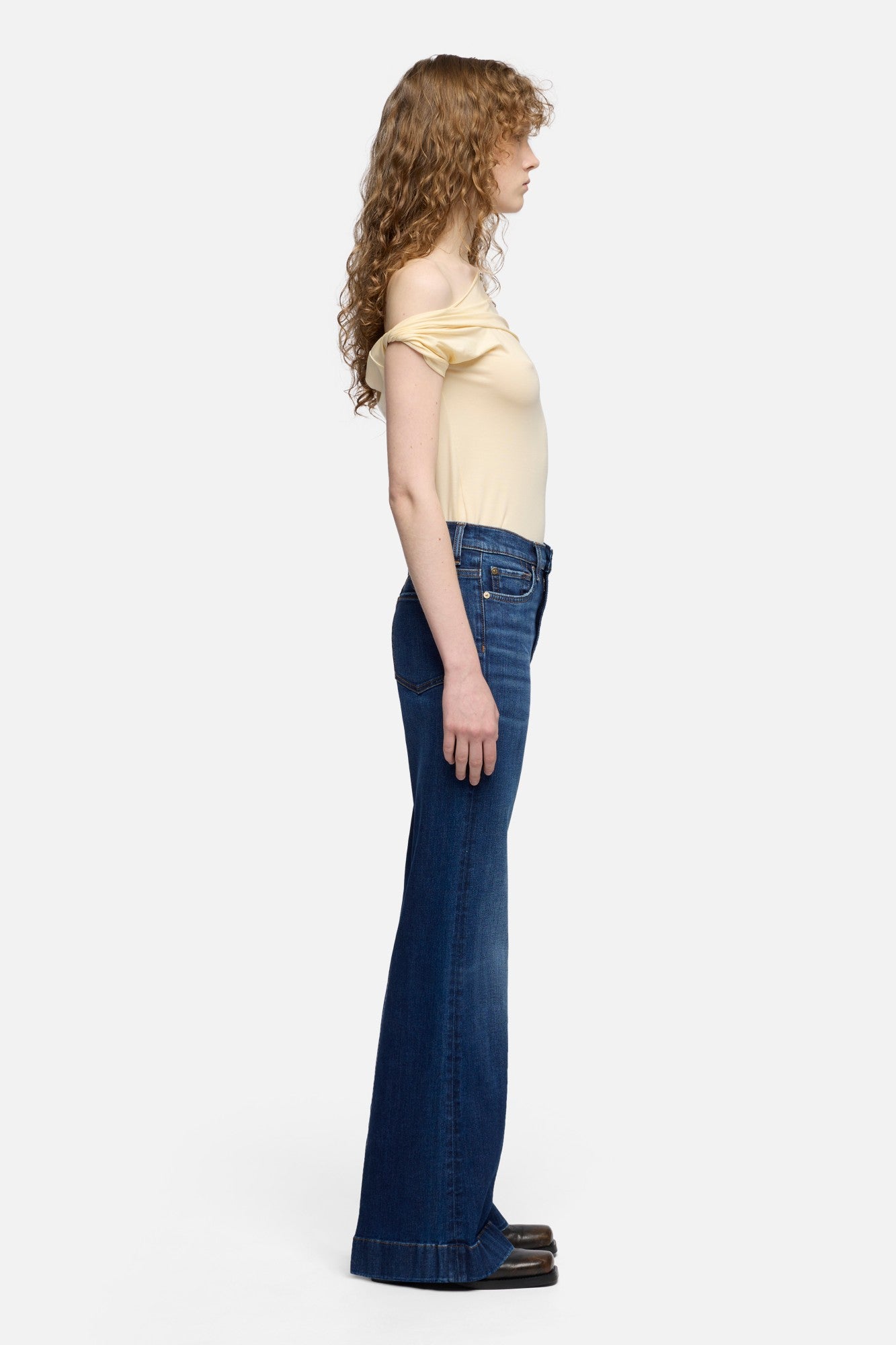 7-for-all-mankind-tailorless-modern-dojo-flare-jeans-slim-illusion-loom image 6