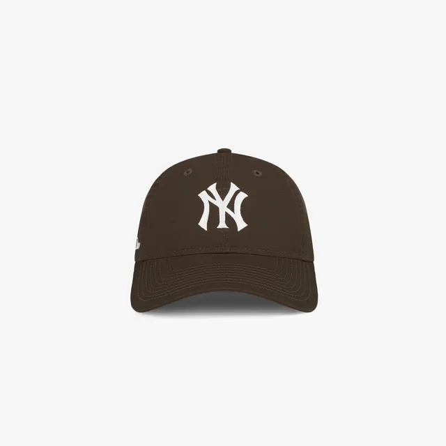 aim-leon-dore-x-new-era-yankees-ballpark-hat-braun-strapback-cap image 1
