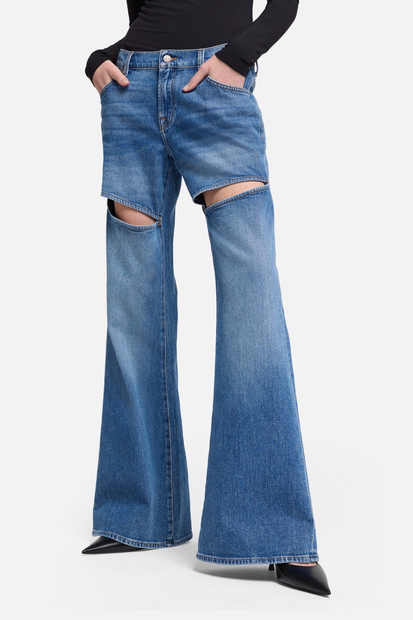 7-for-all-mankind-spencer-flare-jeans-in-weekend image 4
