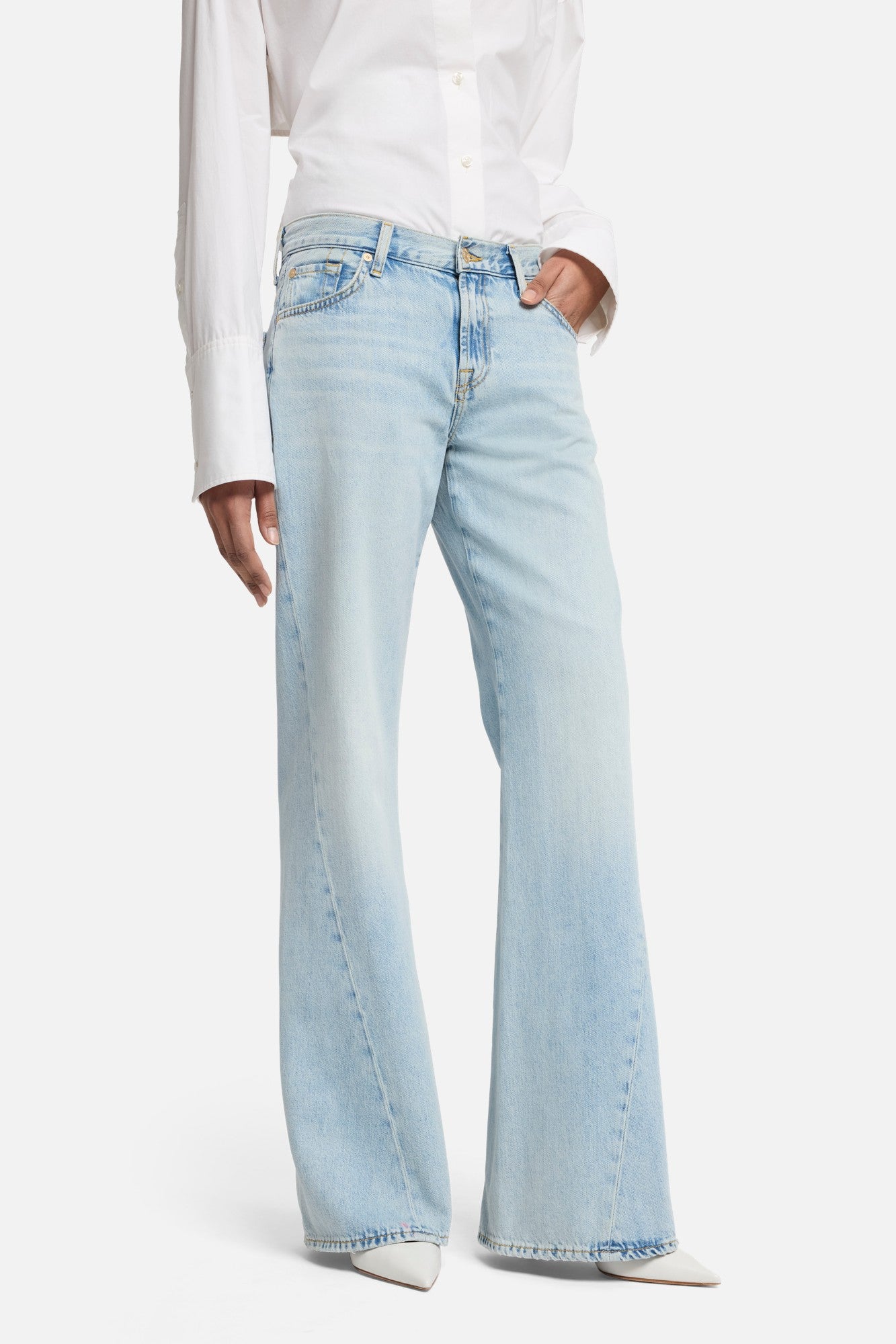 7-for-all-mankind-spencer-flare-twisted-seam-jeans-tempe image 4