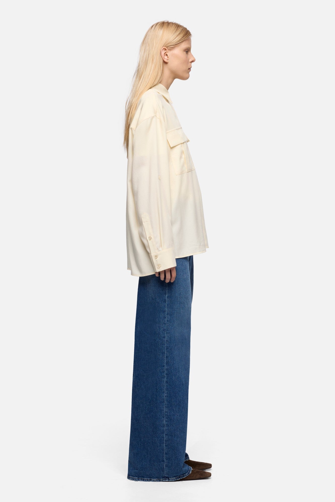 7-for-all-mankind-lyocell-utility-shirt-in-ivory-bluse image 6