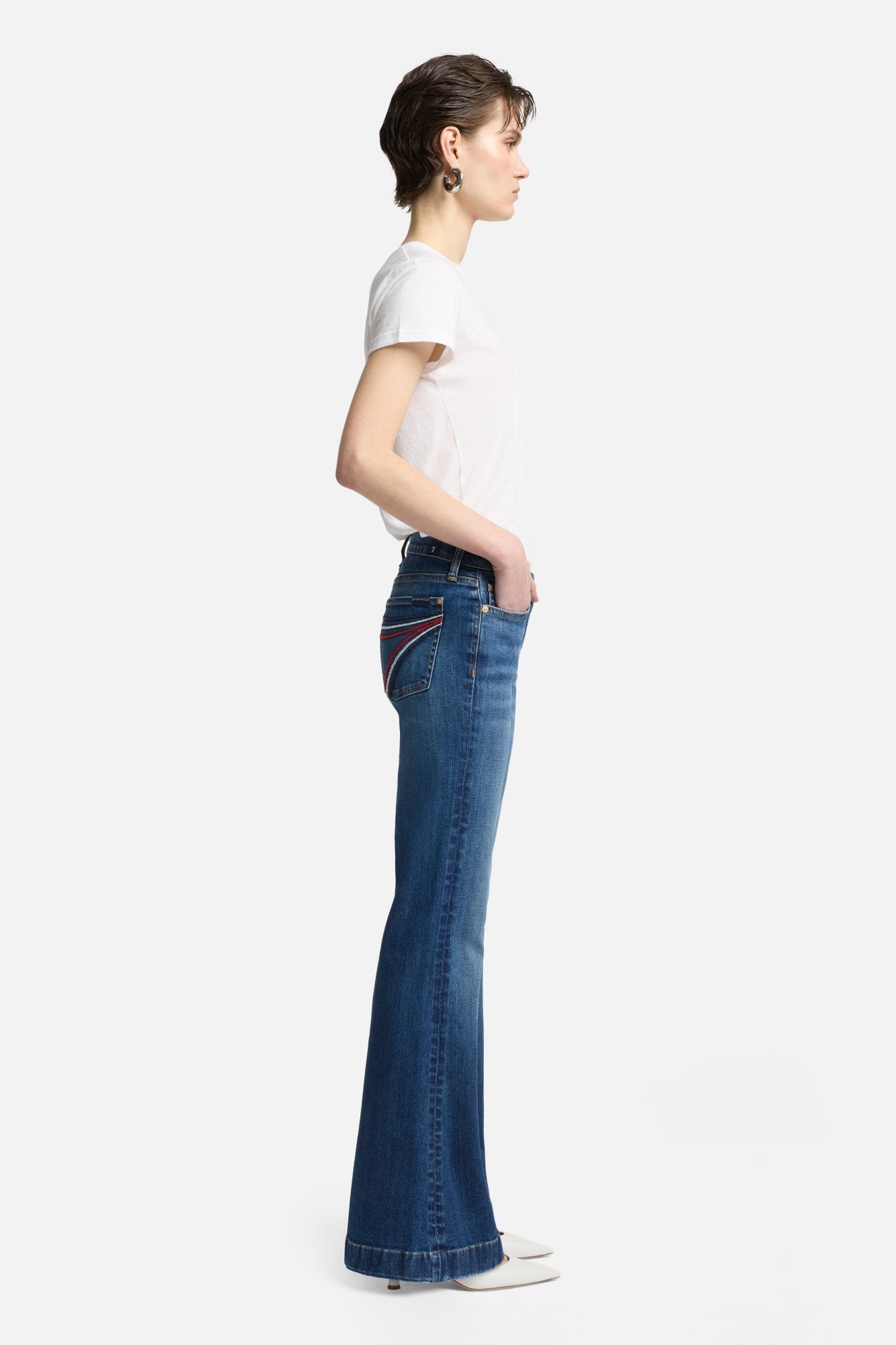 7-for-all-mankind-slim-illusion-tailorless-dojo-jeans-royalty image 6