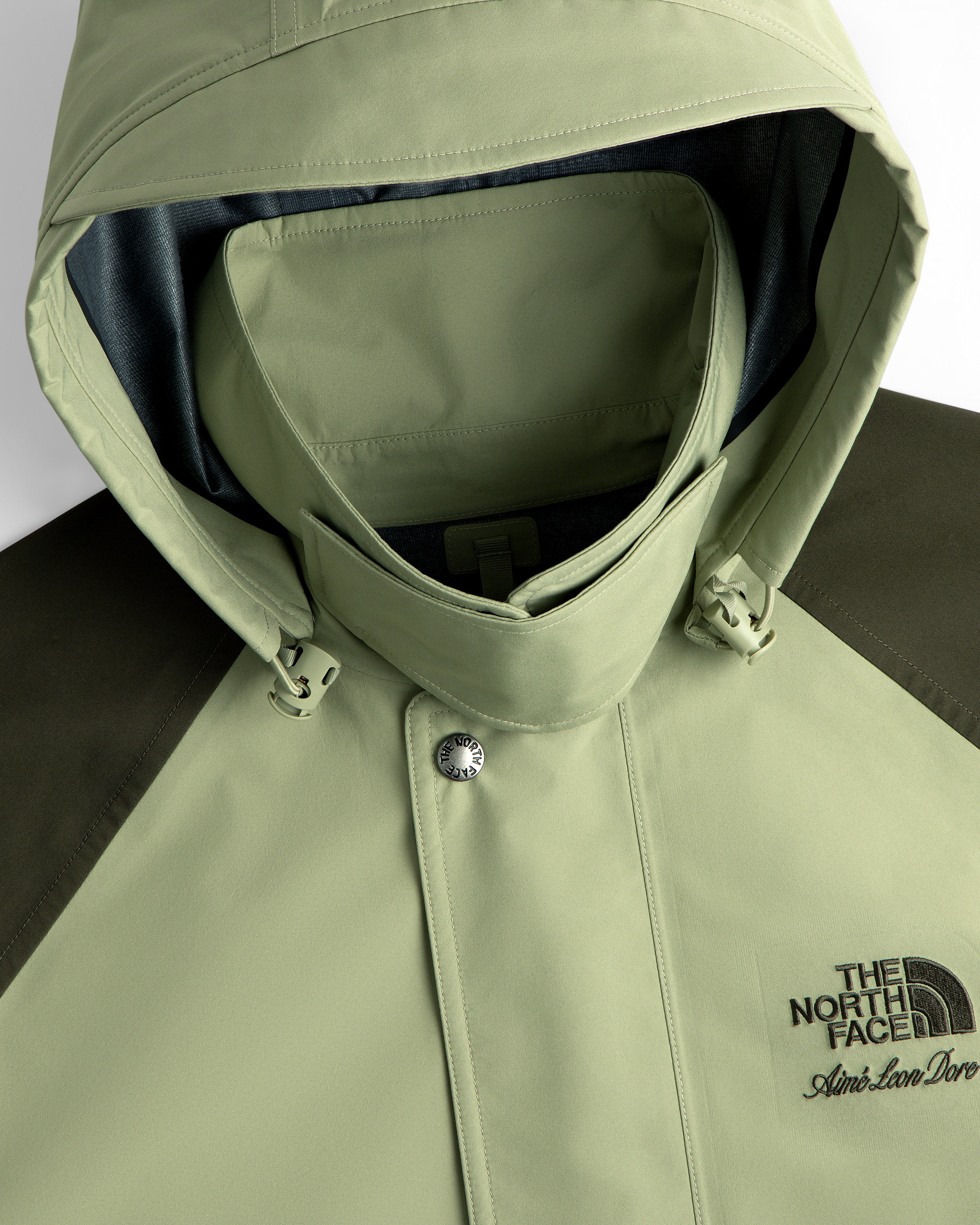 aim-leon-dore-x-the-north-face-gore-tex-trench-coat image 6