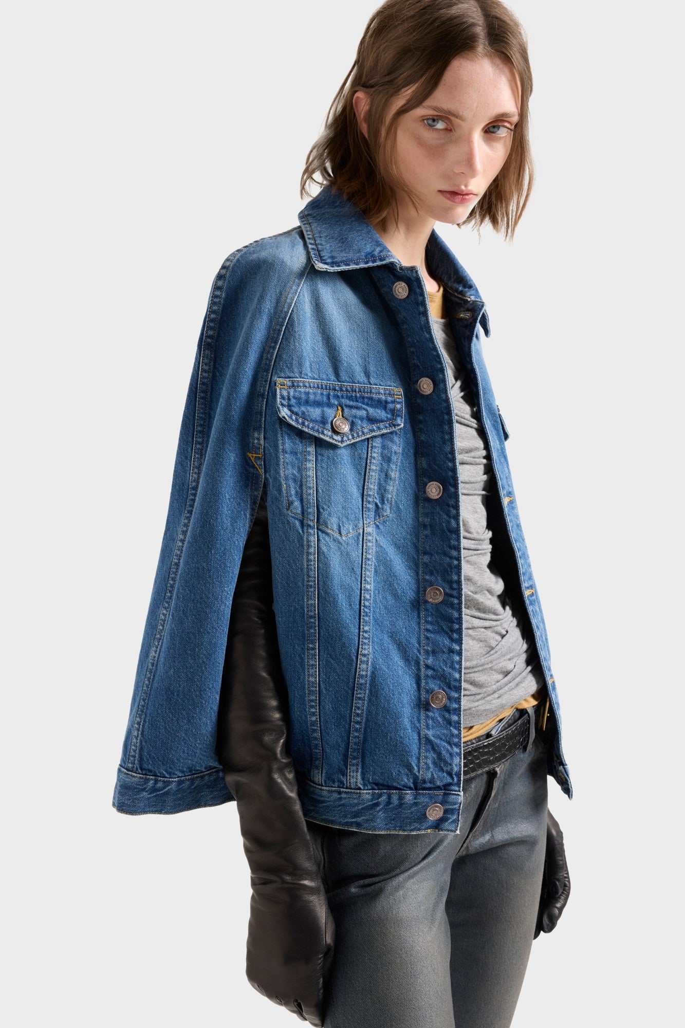 7-for-all-mankind-cape-denim-cape-in-midtown image 6