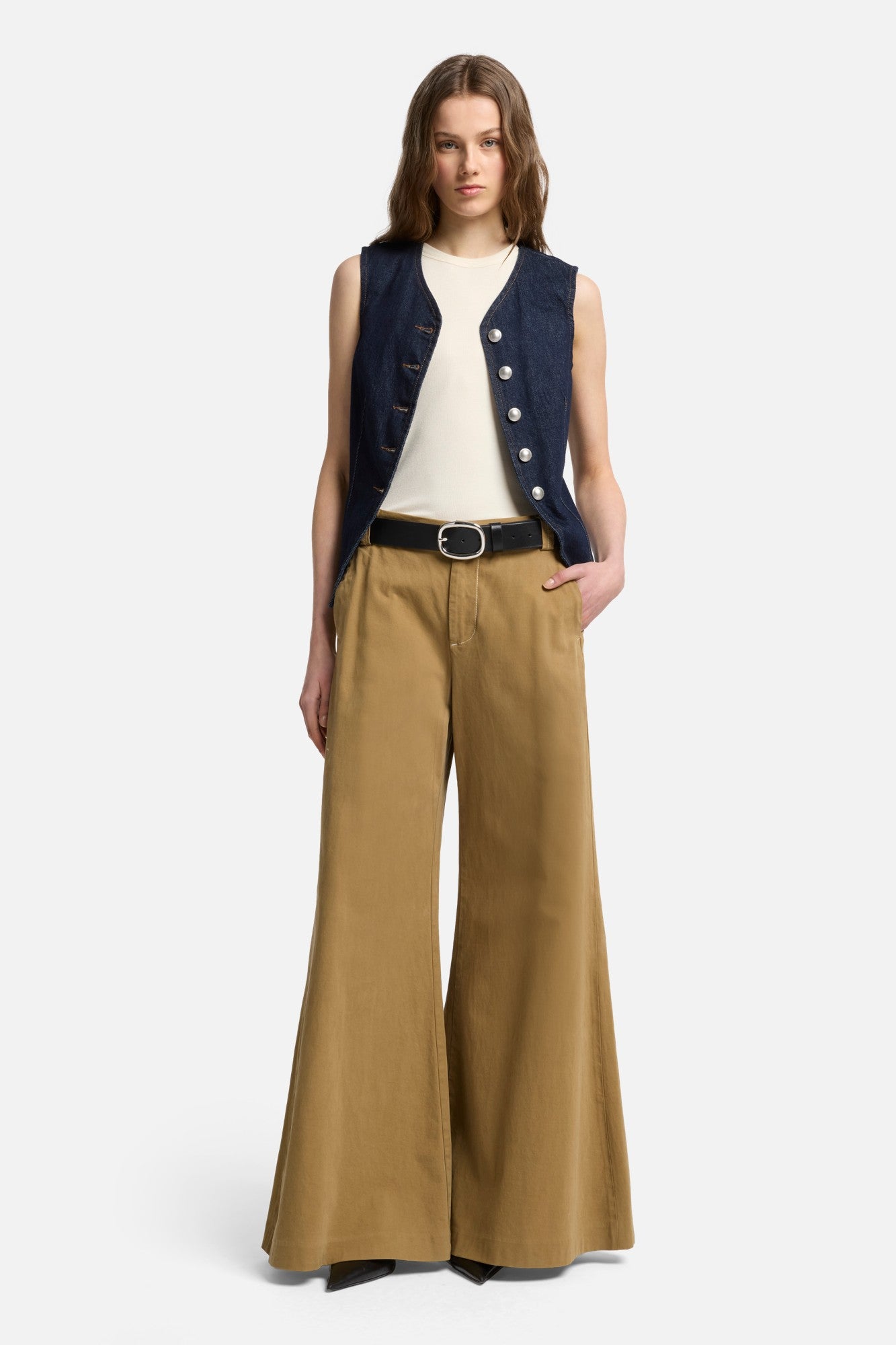 7-for-all-mankind-mankind-lady-denim-weste-in-smoove image 2