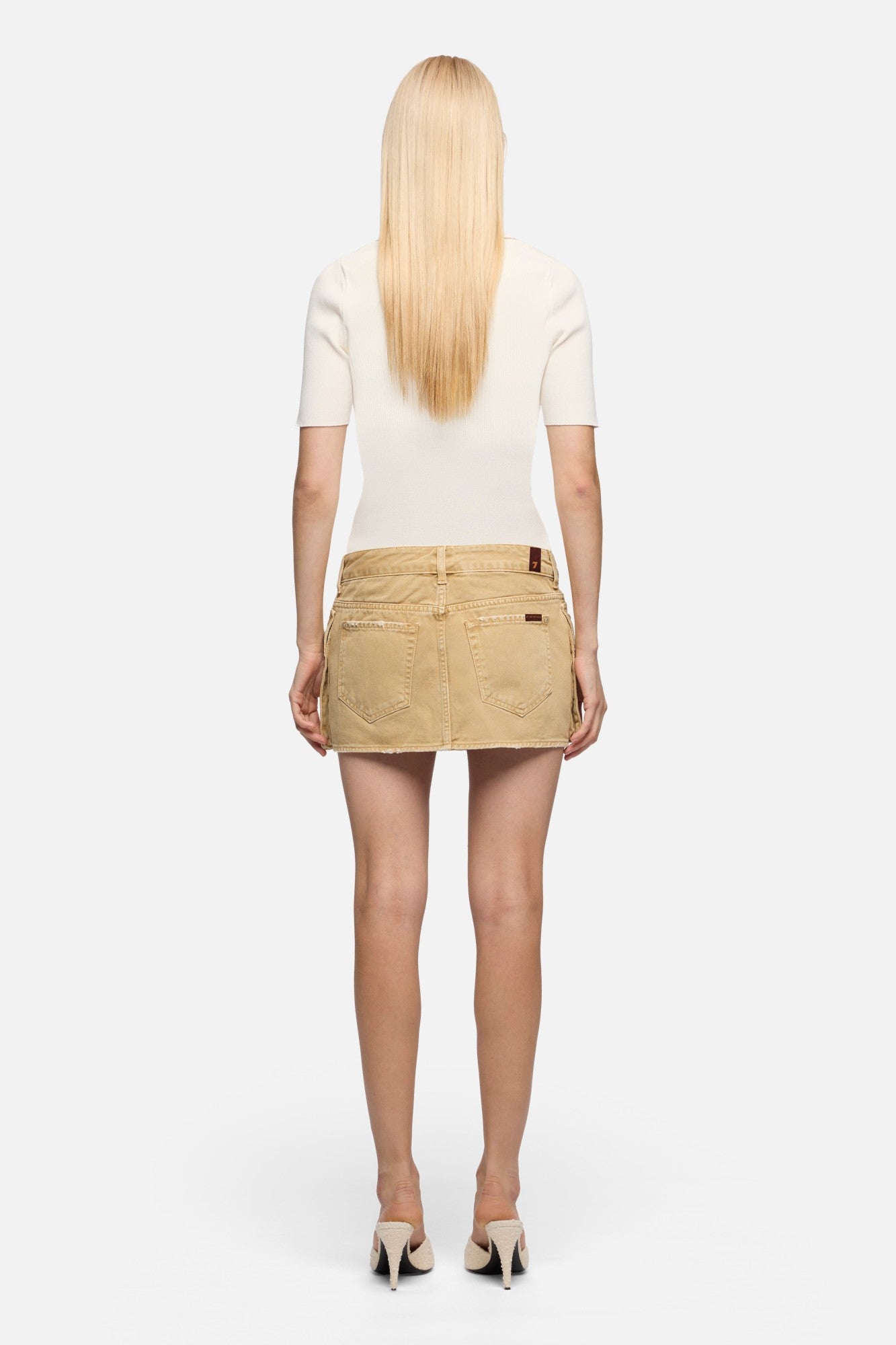 7-for-all-mankind-cargo-mini-rock-canvas-mocha-damen image 5