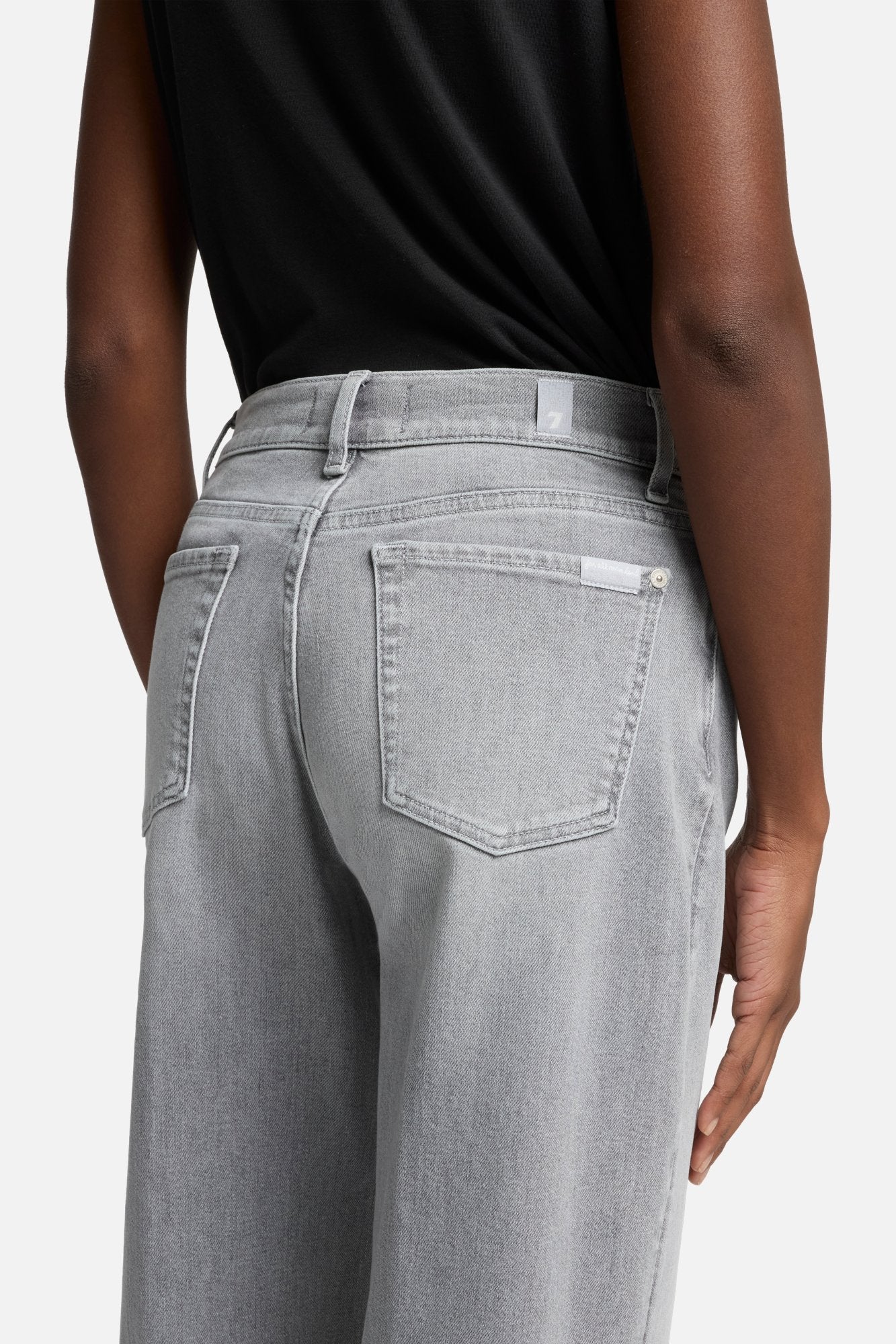 7-for-all-mankind-luxe-vintage-lotta-wide-leg-jeans-panalu image 4