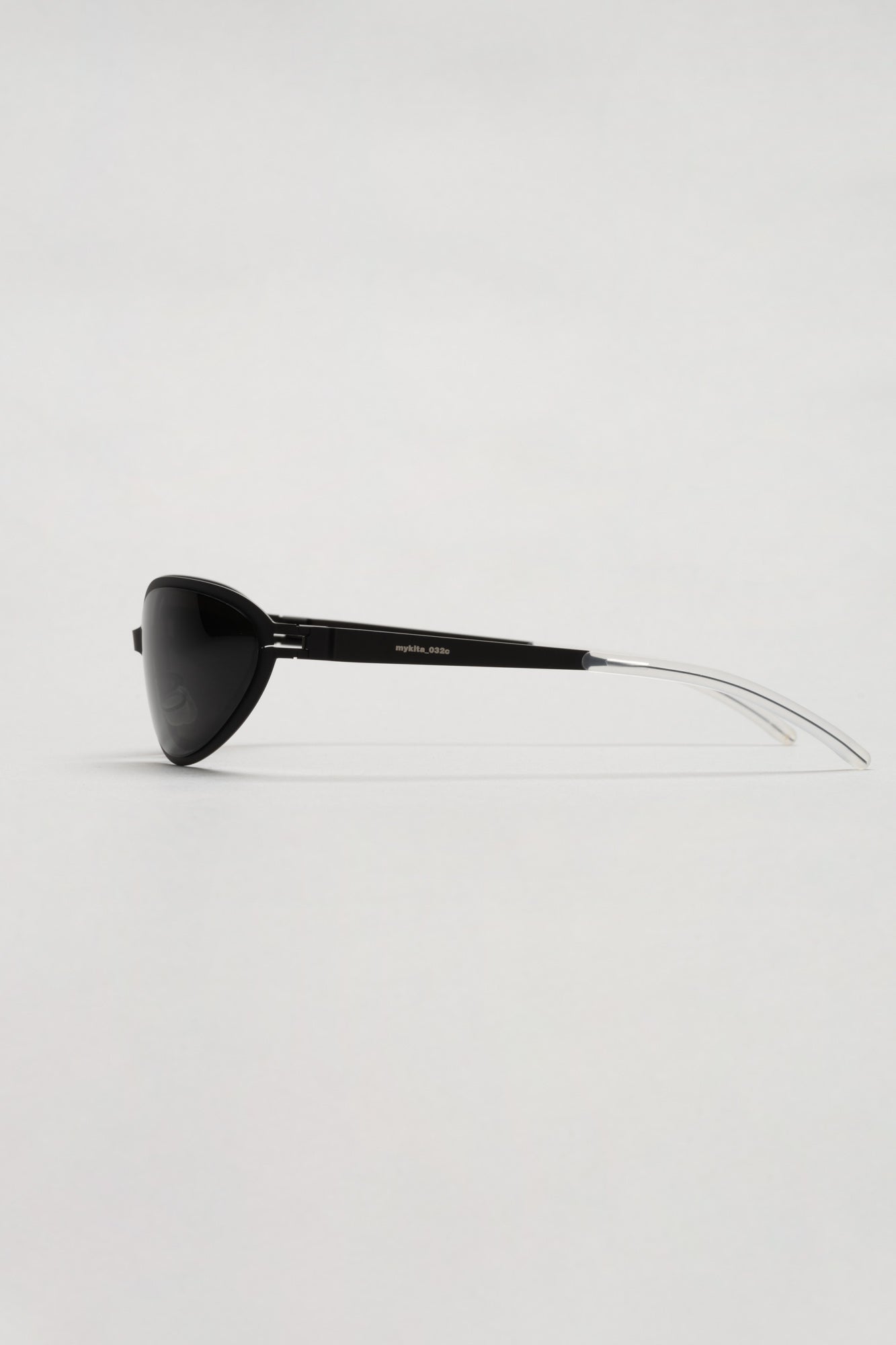 mykita-032c-bear-sonnenbrille-cat-eye image 3