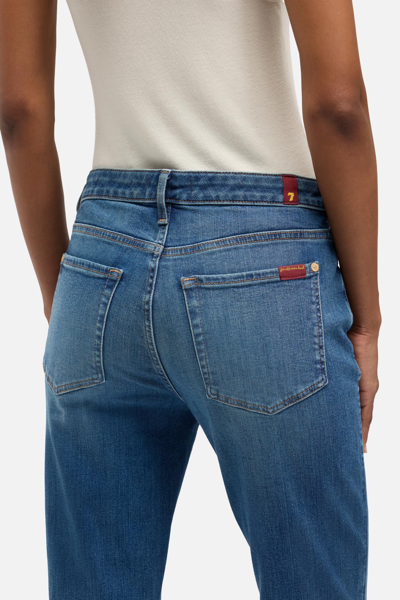 7-for-all-mankind-slim-illusion-the-bell-flare-jeans-in-retro-fade image 4