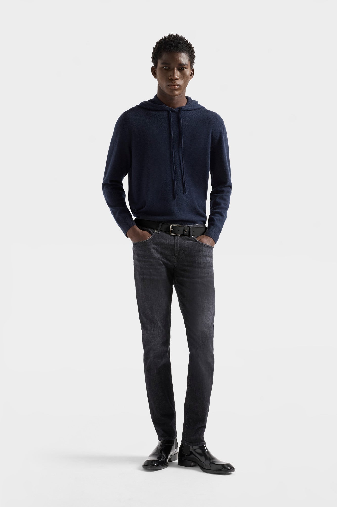 7-for-all-mankind-slimmy-tapered-luxe-performance-jupiter-herren-schwarz image 2