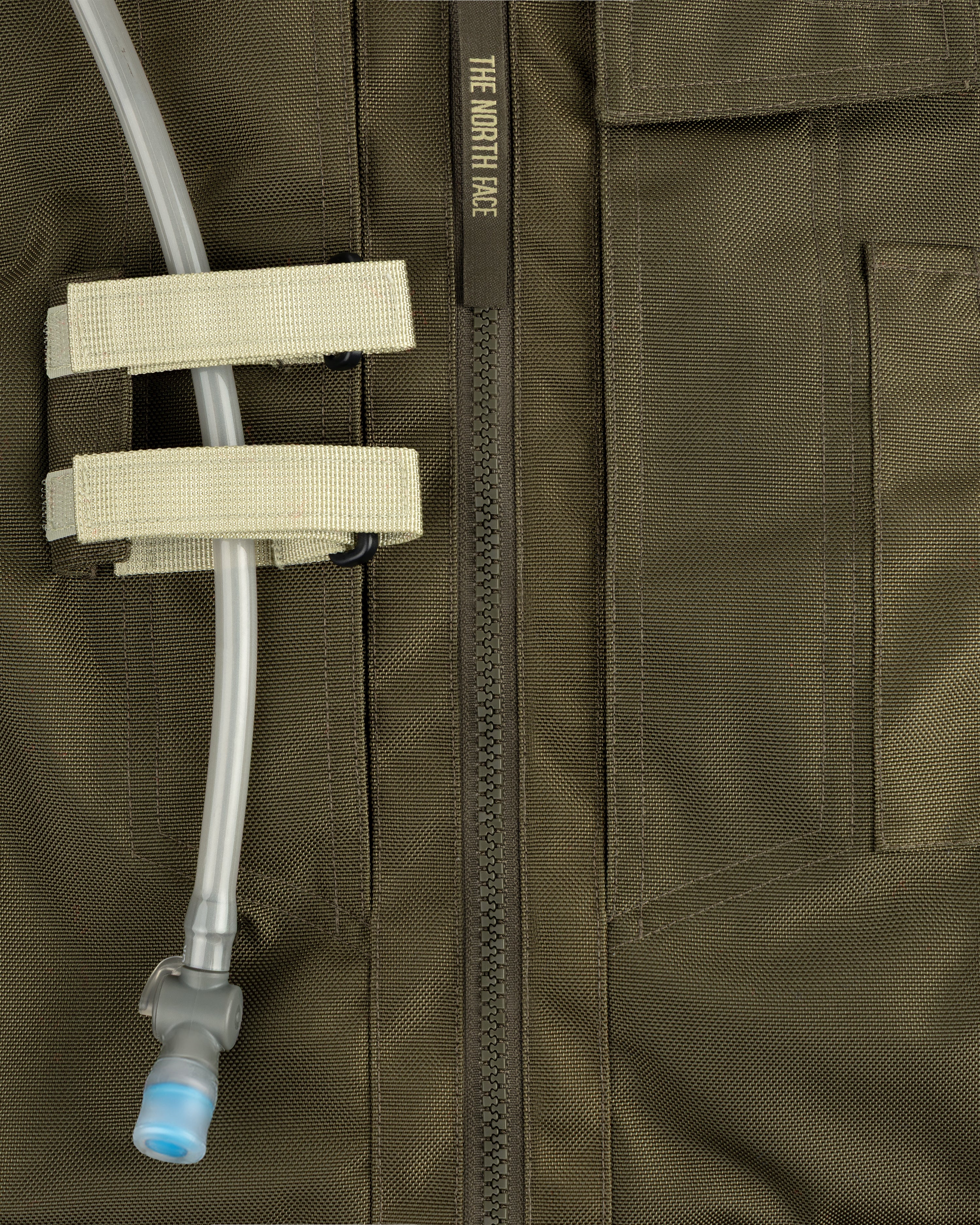 aim-leon-dore-x-the-north-face-ballistic-tech-weste-olive image 6