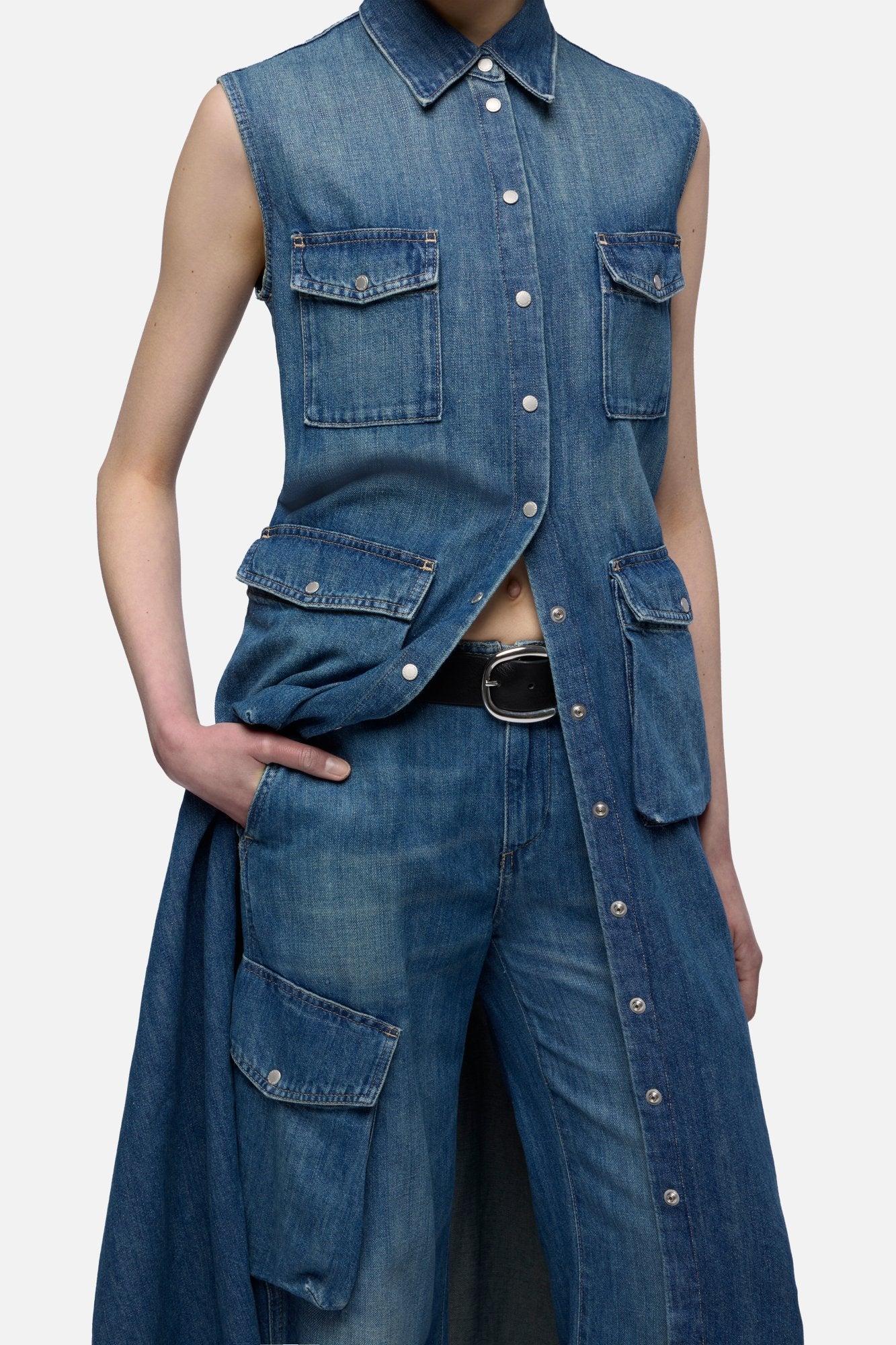 7-for-all-mankind-cargo-sleeveless-dress-indigo-linen-ocean-mist image 4