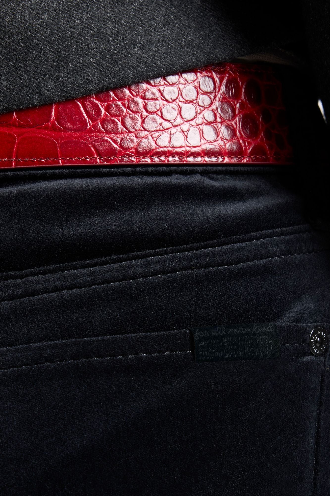 7-for-all-mankind-leggy-bootcut-hose-velvet-black image 4