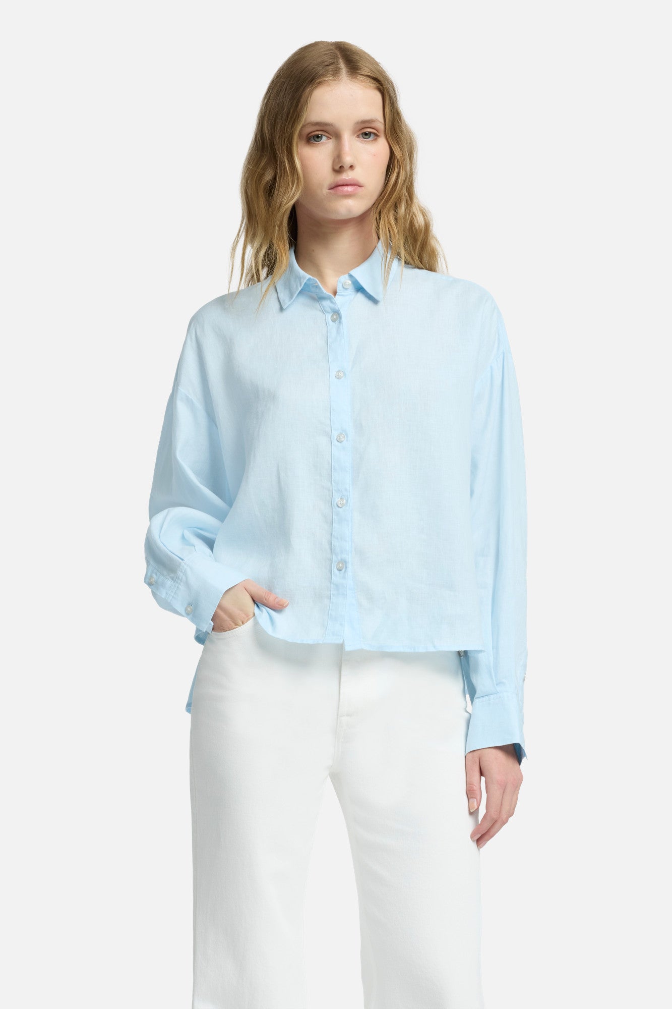 7-for-all-mankind-cropped-shirt-leinen-cielo image 3