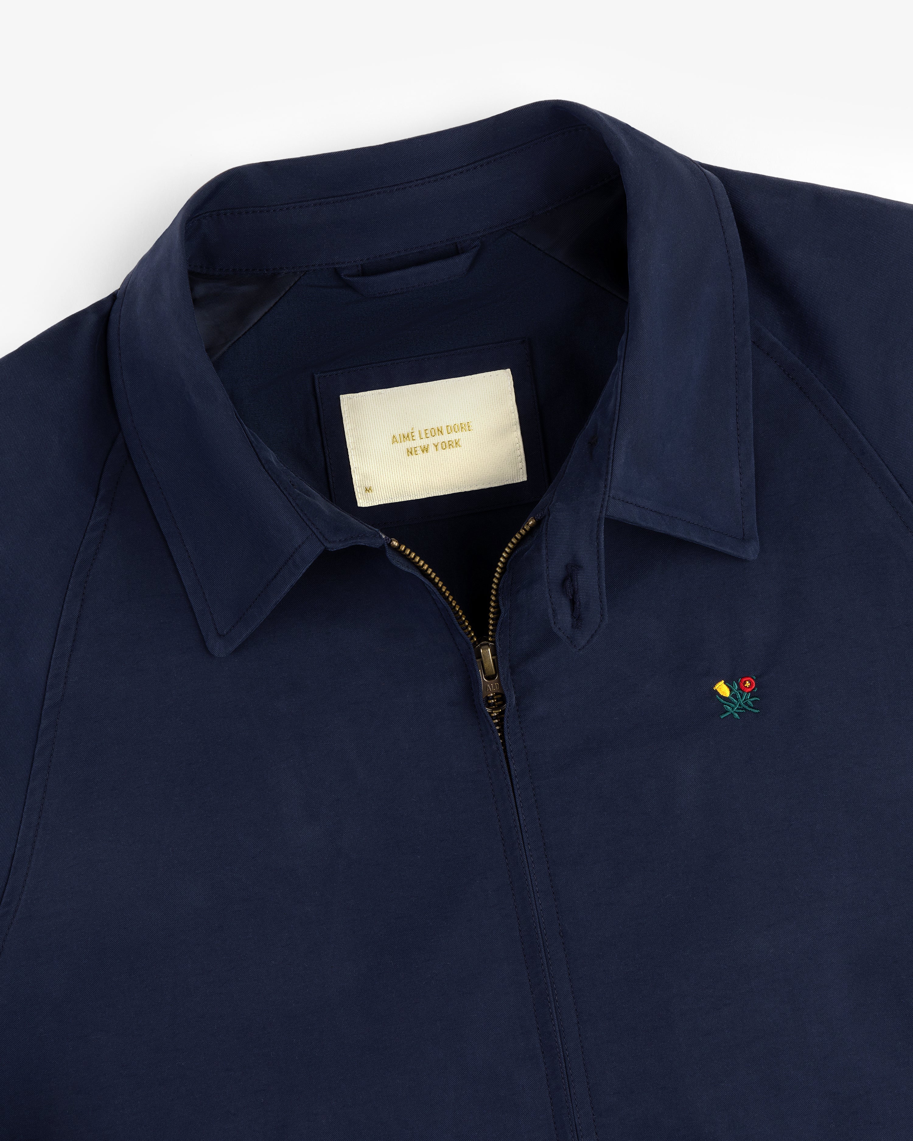 aim-leon-dore-crest-casual-jacke-navy image 6