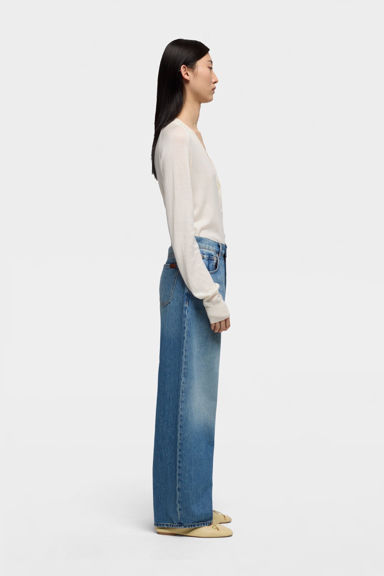 7-for-all-mankind-bonnie-curvilinear-skyfrost-damen-barrel-jeans image 6