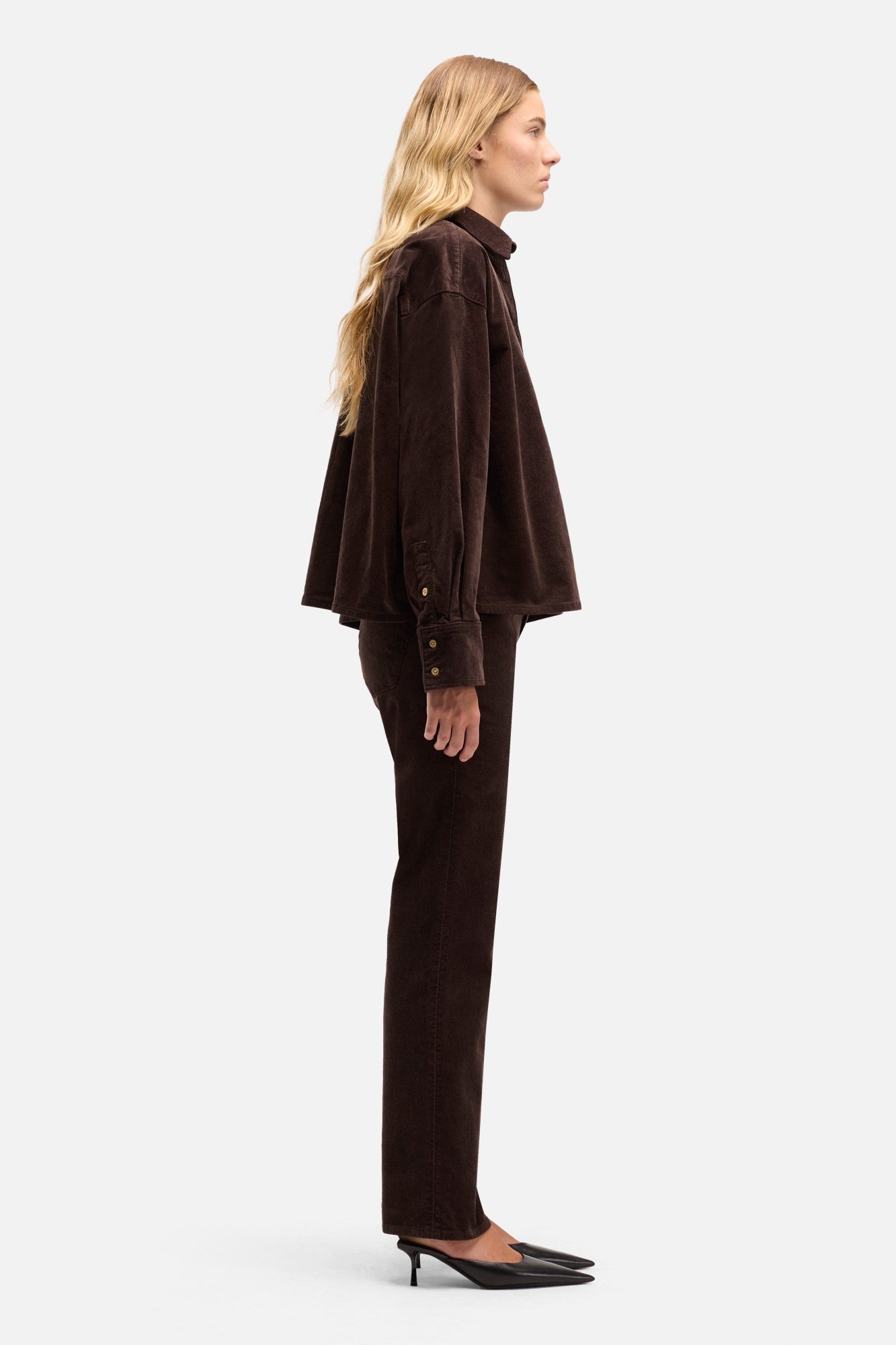 7-for-all-mankind-corduroy-nina-cropped-shirt-bluse-in-coffee-bean image 6