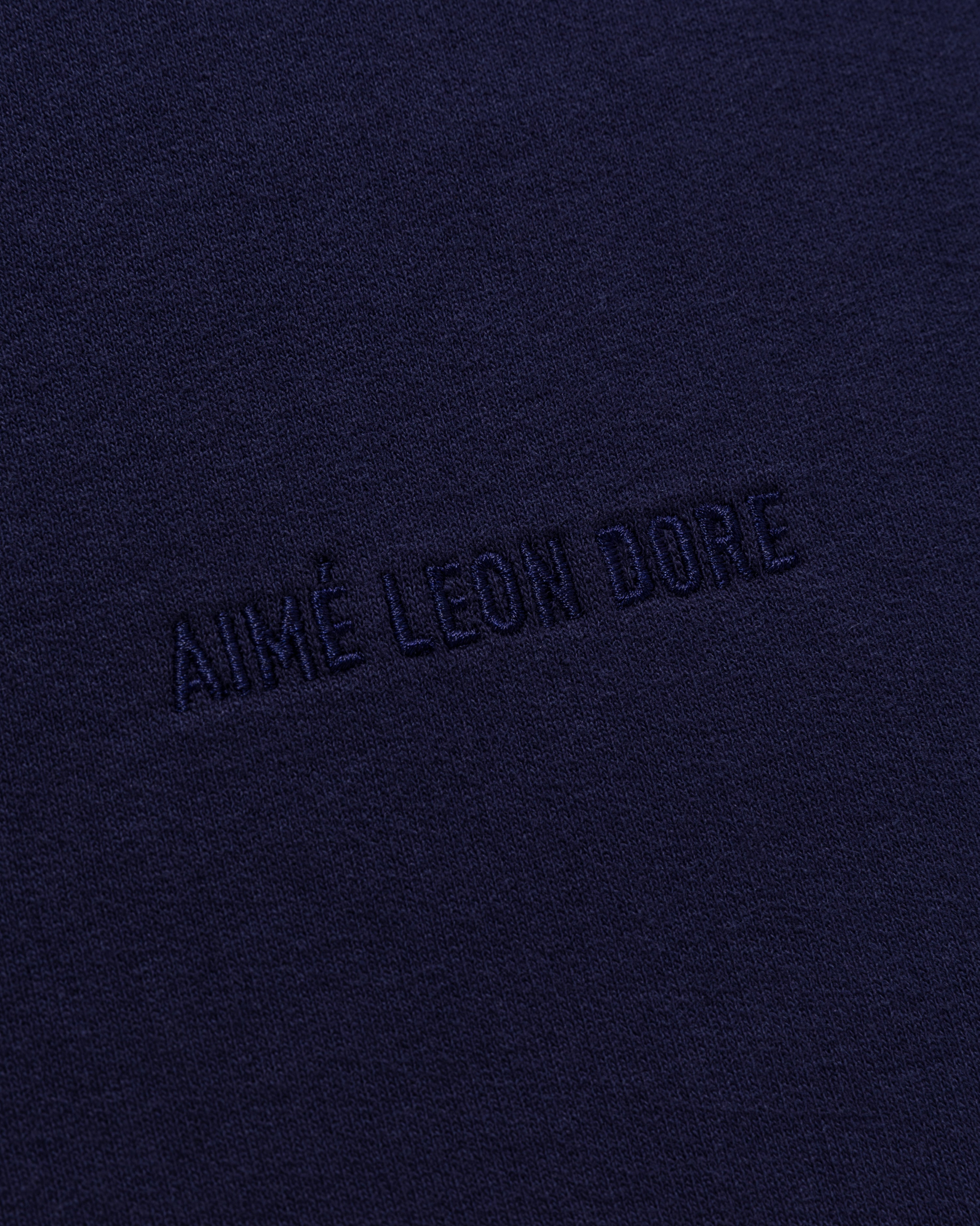 aim-leon-dore-tonal-logo-sweatshorts-navy-shorts image 3