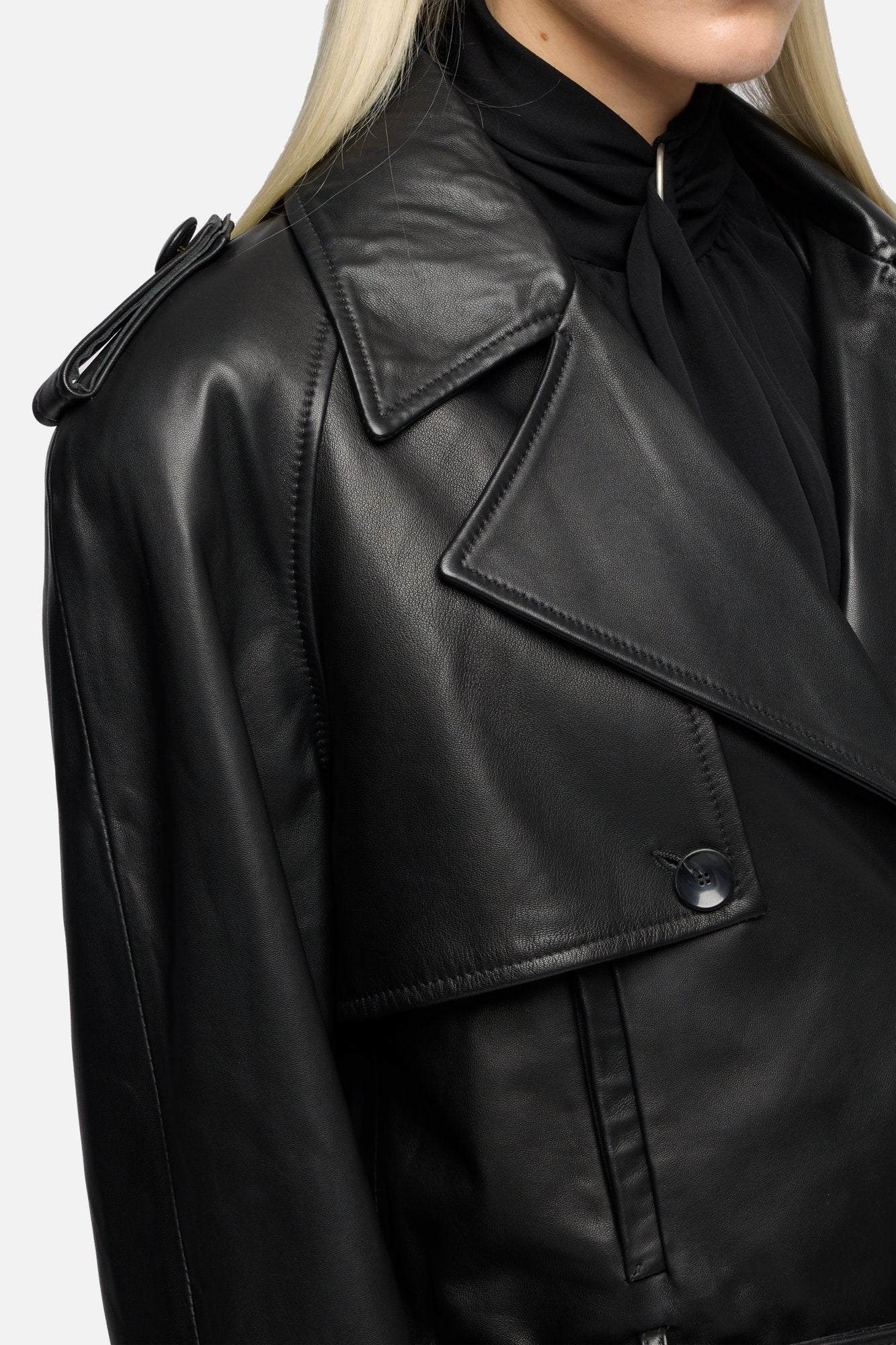 7-for-all-mankind-italian-leather-cropped-moto-jacke-schwarz-damen image 4