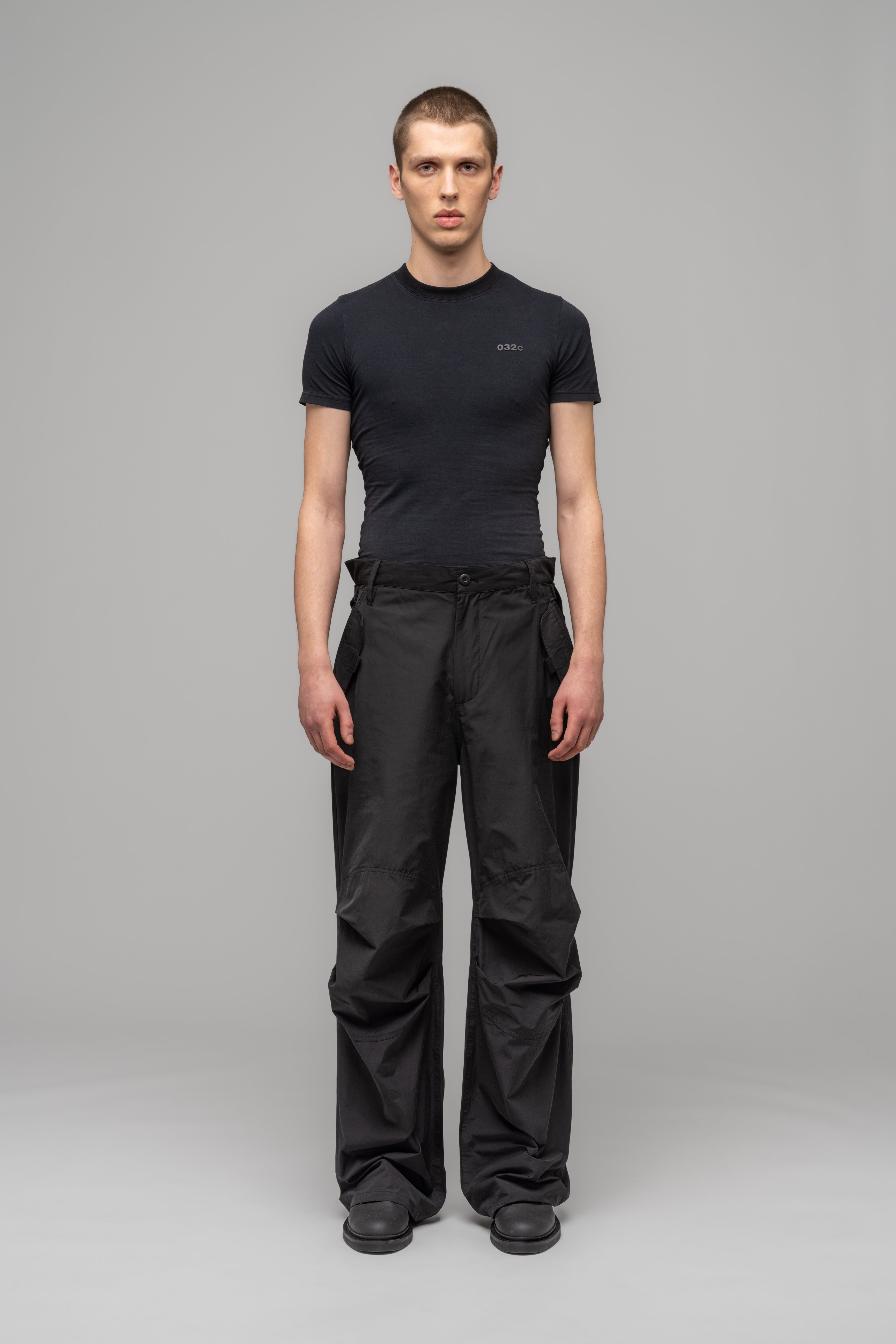 032c-hyperbole-parachute-cargo-trousers-weite-cargo-hose image 1