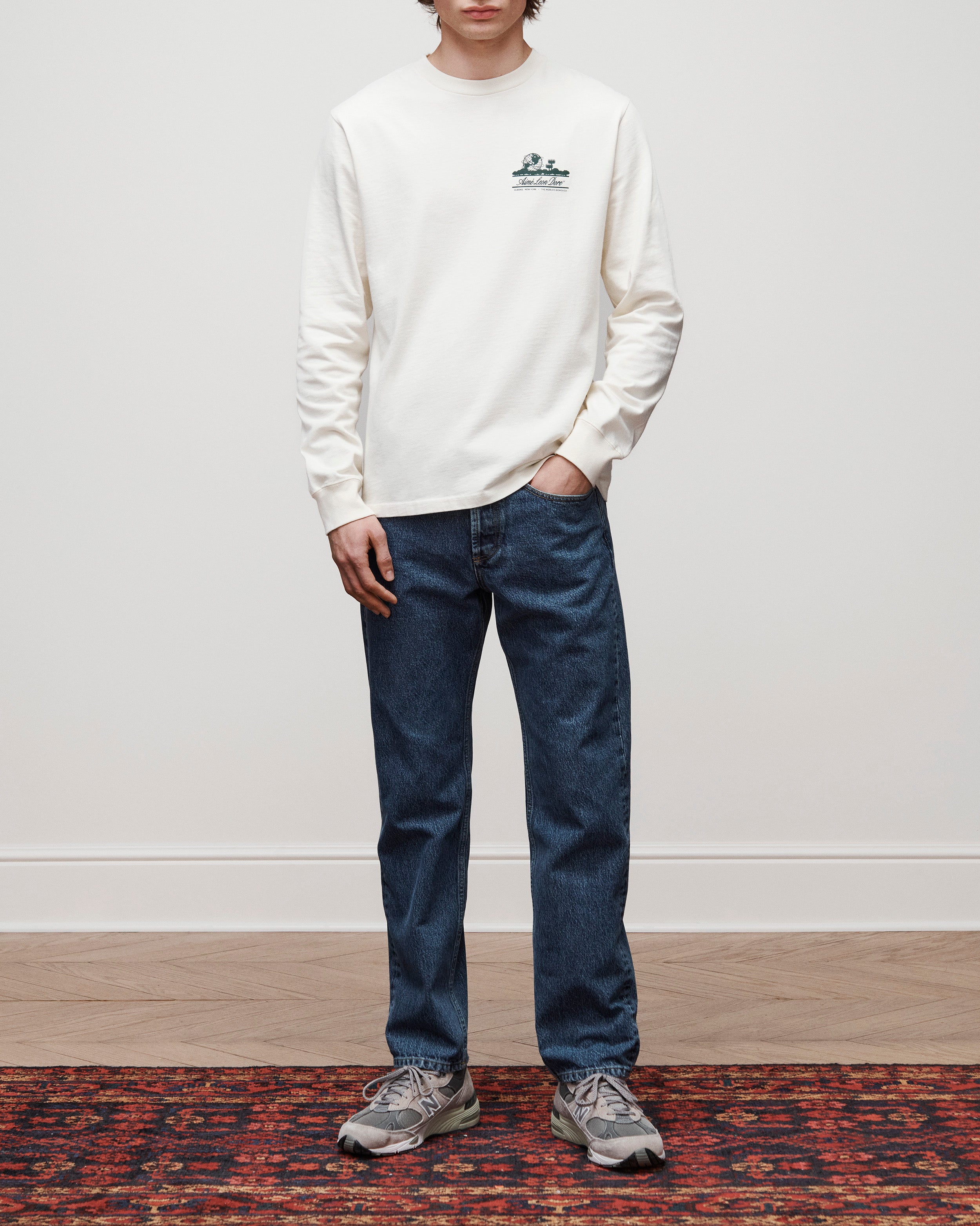aim-leon-dore-long-sleeve-unisphere-tee-cream image 3