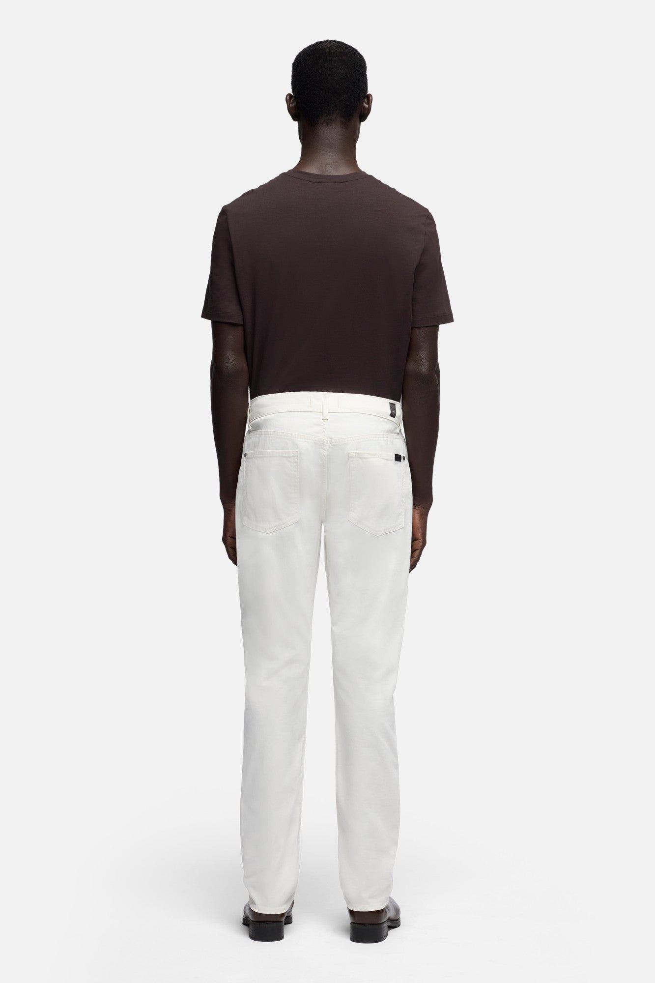 7-for-all-mankind-the-straight-luxe-performance-sateen-hose-chalk image 5