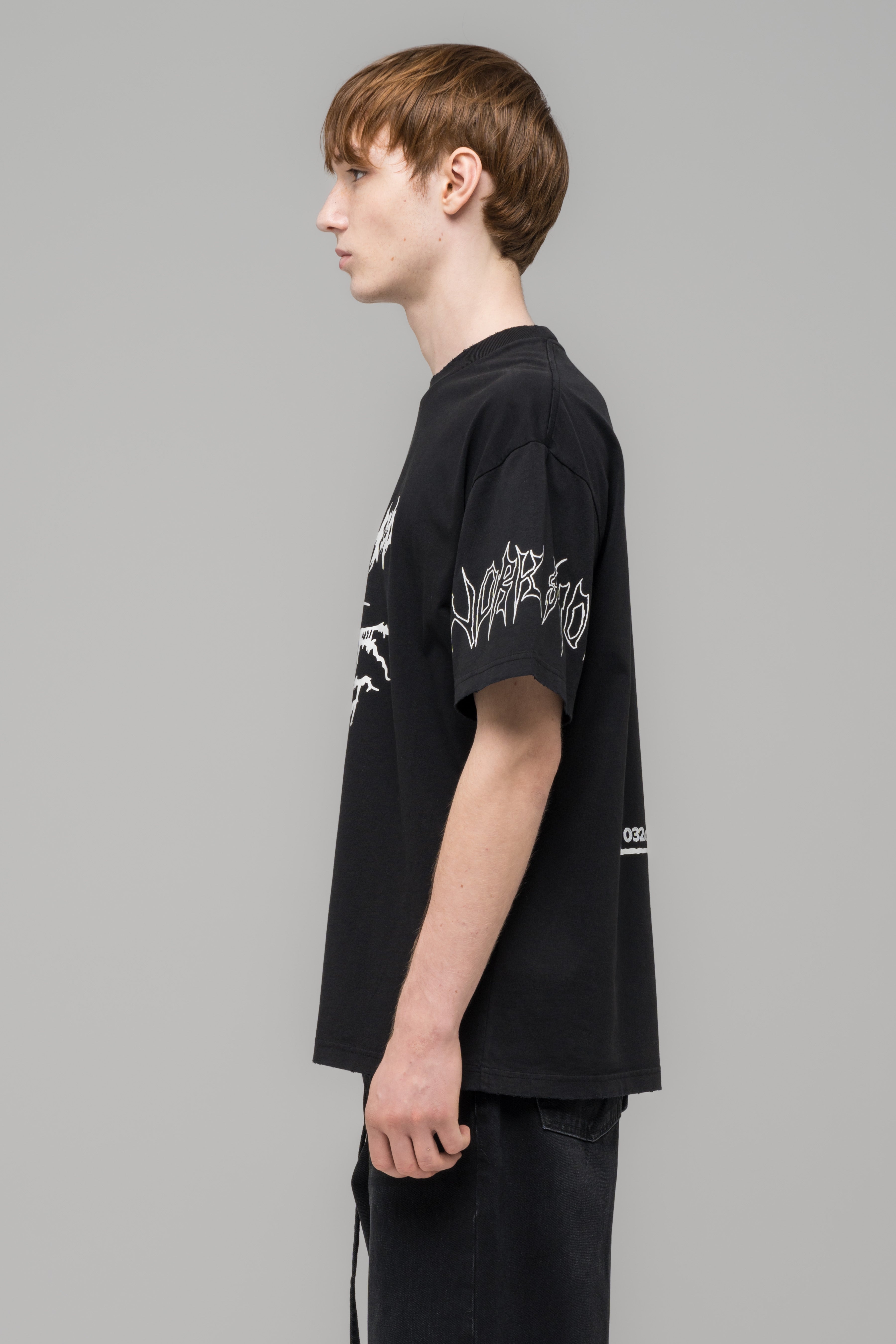 032c-armour-t-shirt-vintage-schwarz-unisex image 3
