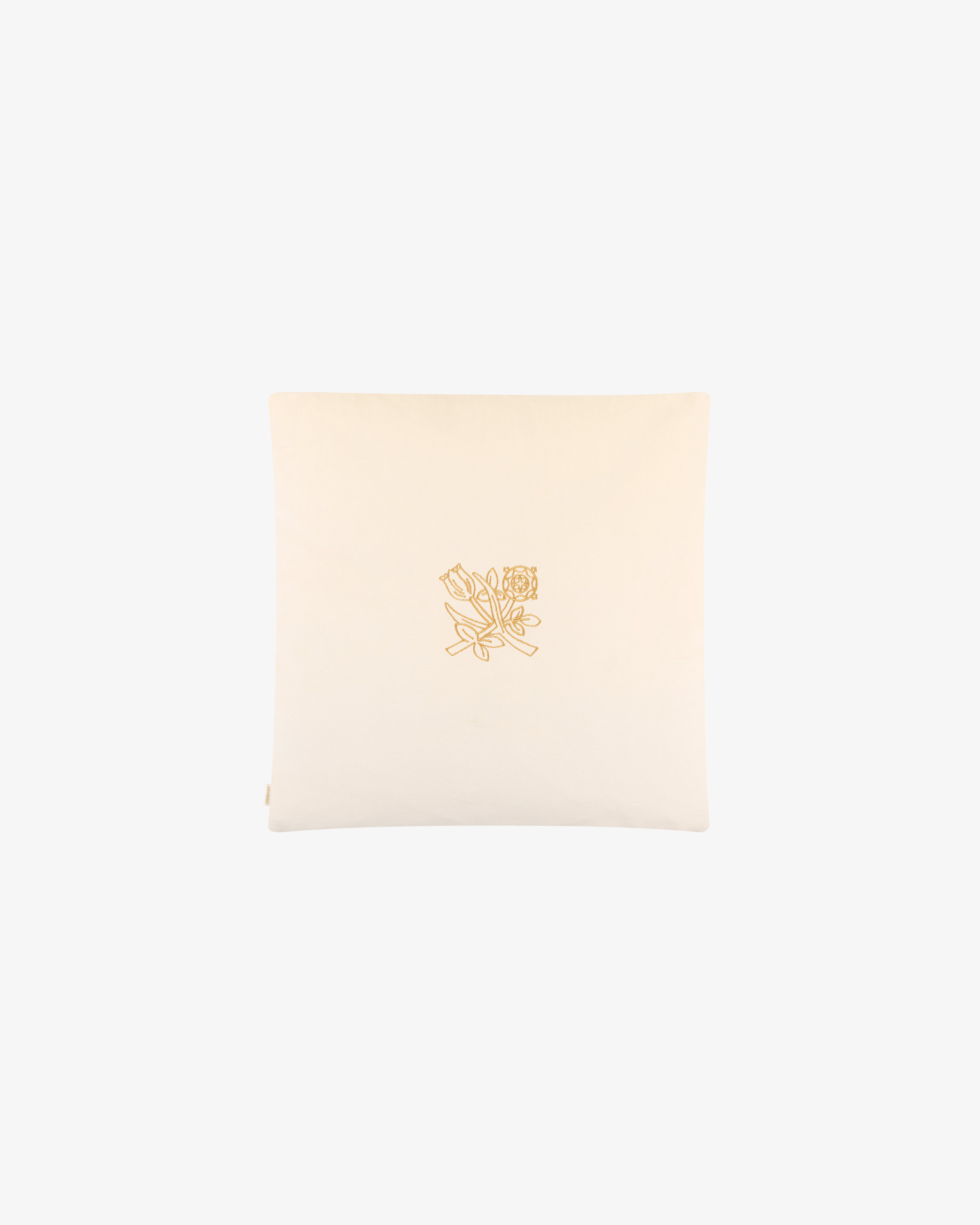 aim-leon-dore-queens-crest-kissen-46x46-cm-creme image 2