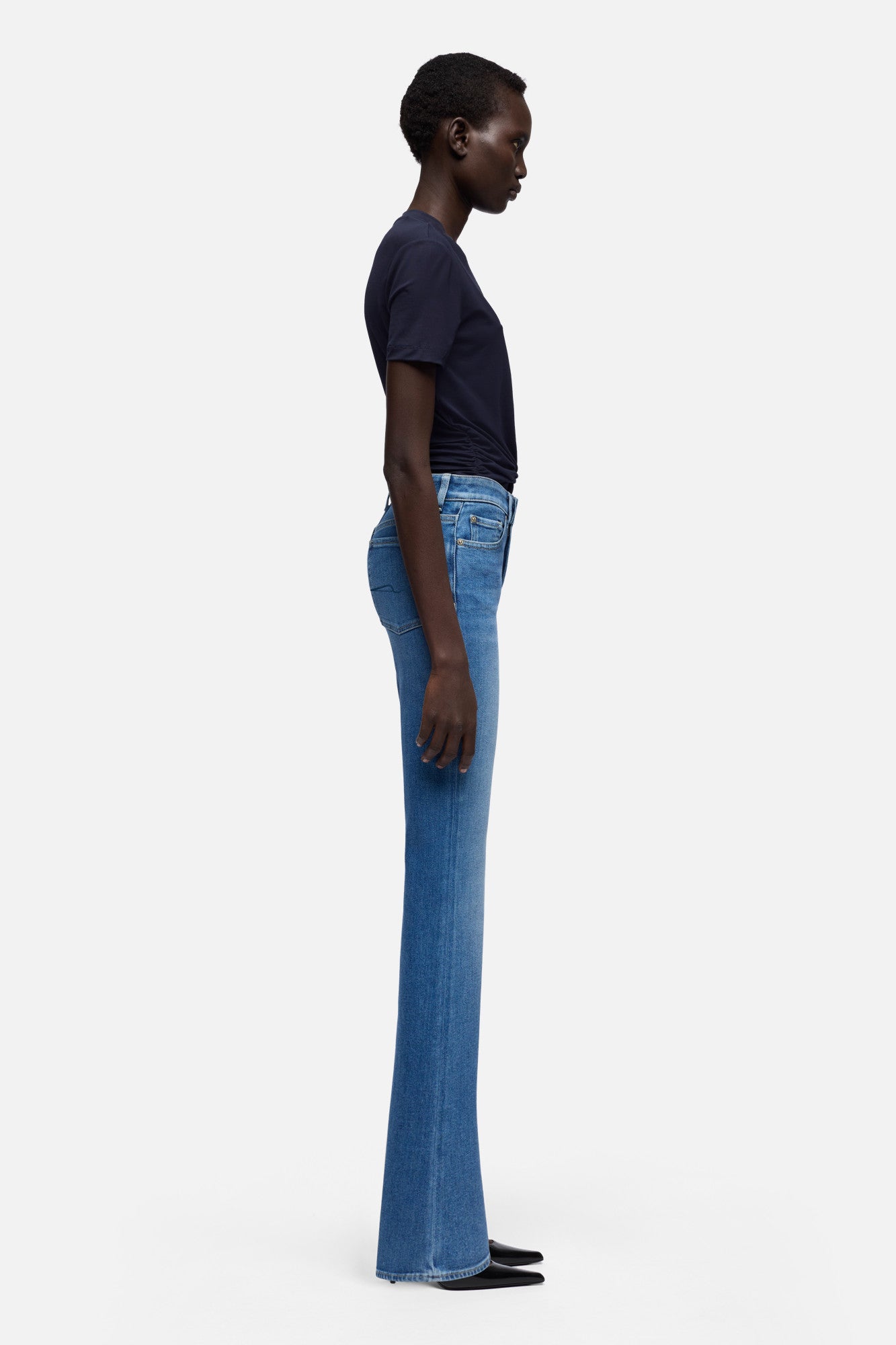 7-for-all-mankind-leggy-bootcut-slim-illusion-coastline-damen image 6