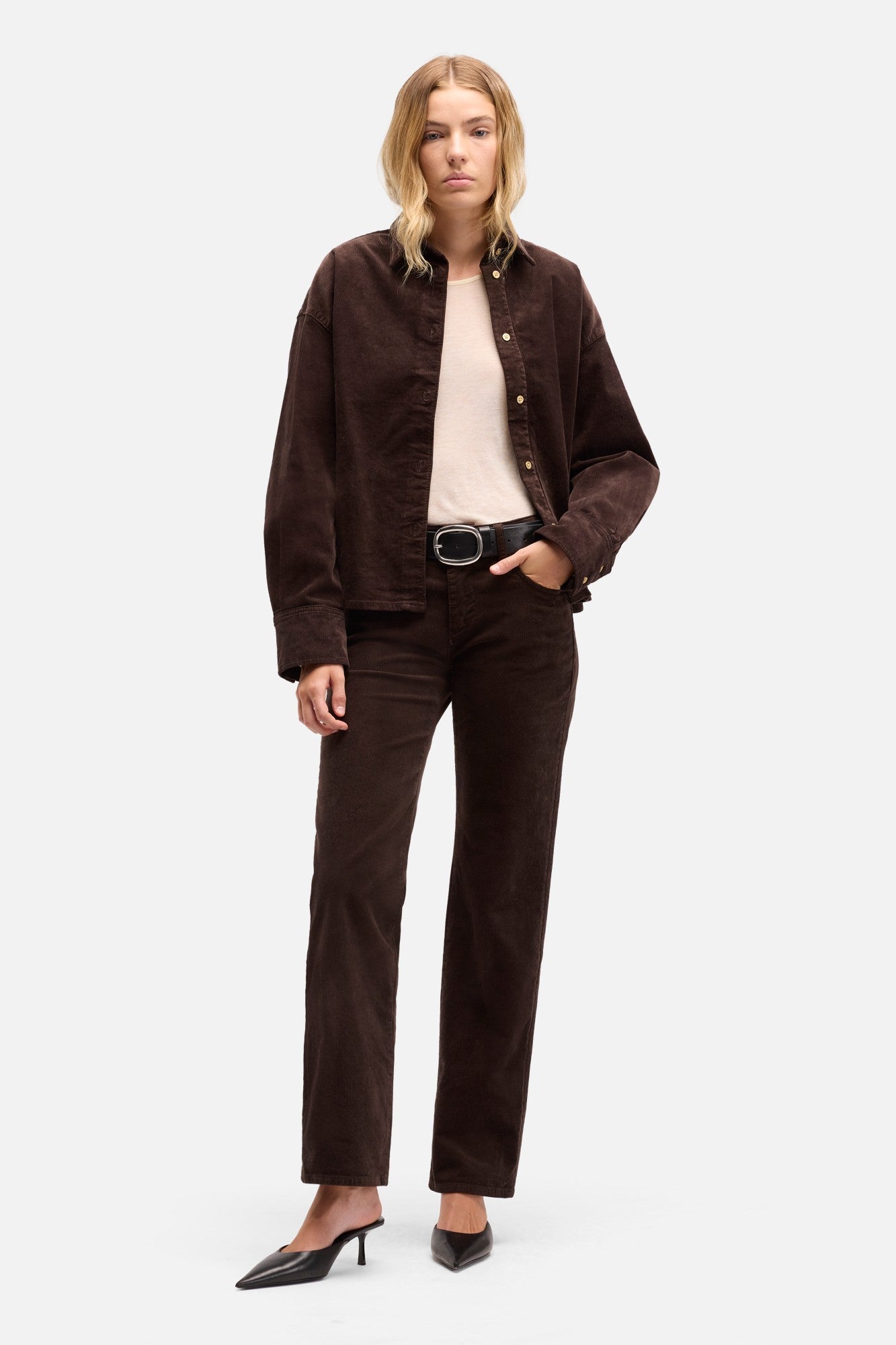 7-for-all-mankind-calie-straight-cordhose-coffee-bean image 2