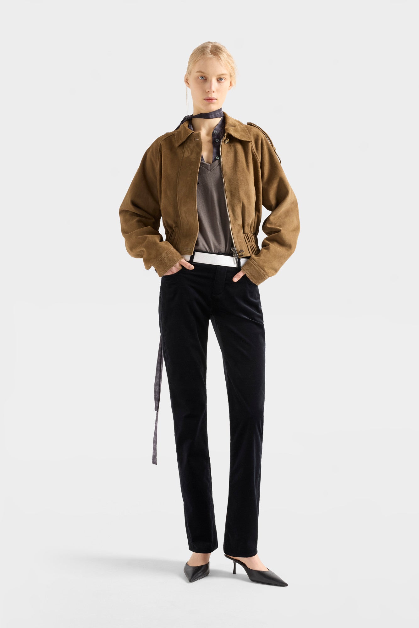 7-for-all-mankind-the-slim-samthose-velvet-black-damen image 2