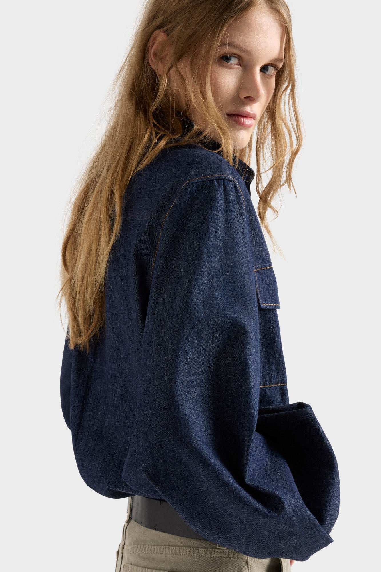 7-for-all-mankind-long-sleeve-regular-shirt-denim-abyss-damen-denimhemd image 6